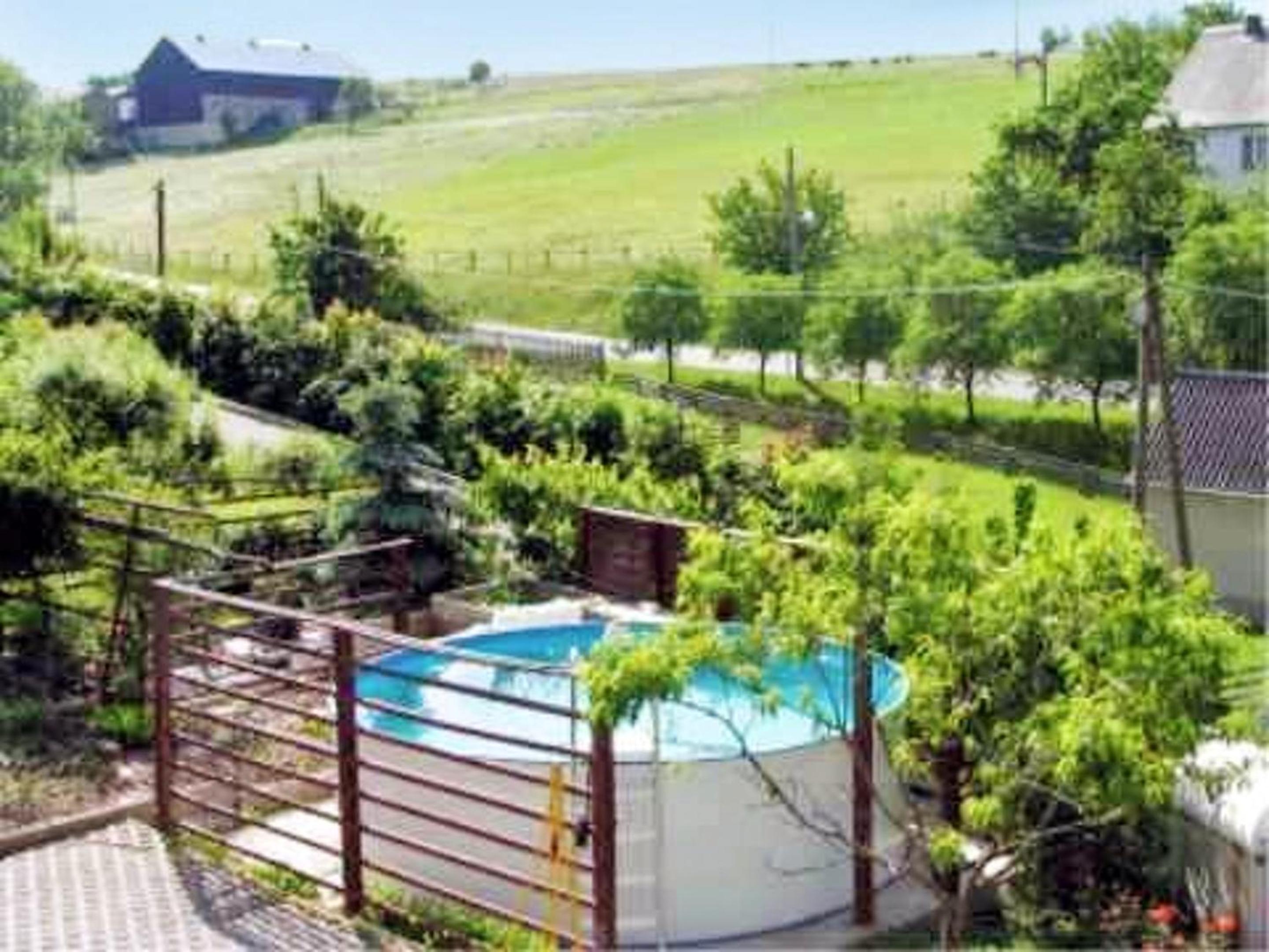 Comfortable apartment in Obernaundorf with shared pool, 45m²