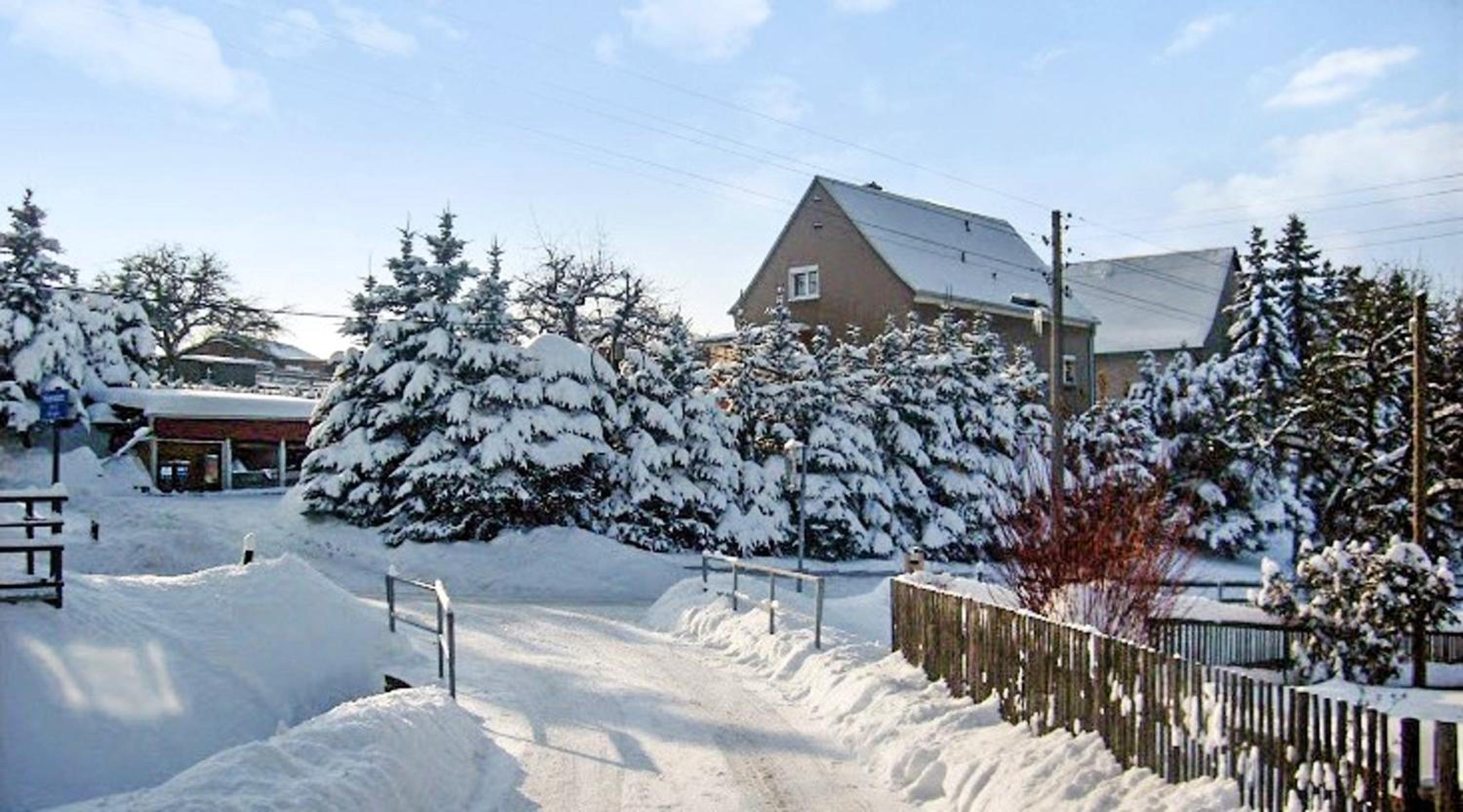 Comfortable apartment in Obernaundorf with shared pool, 45m²
