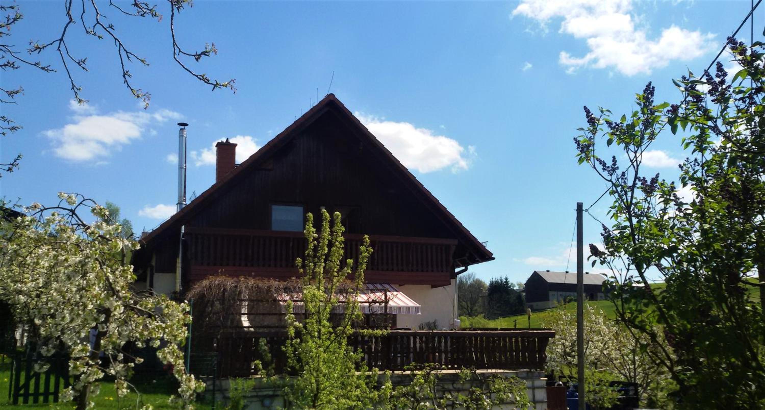 Comfortable apartment in Obernaundorf with shared pool, 45m²