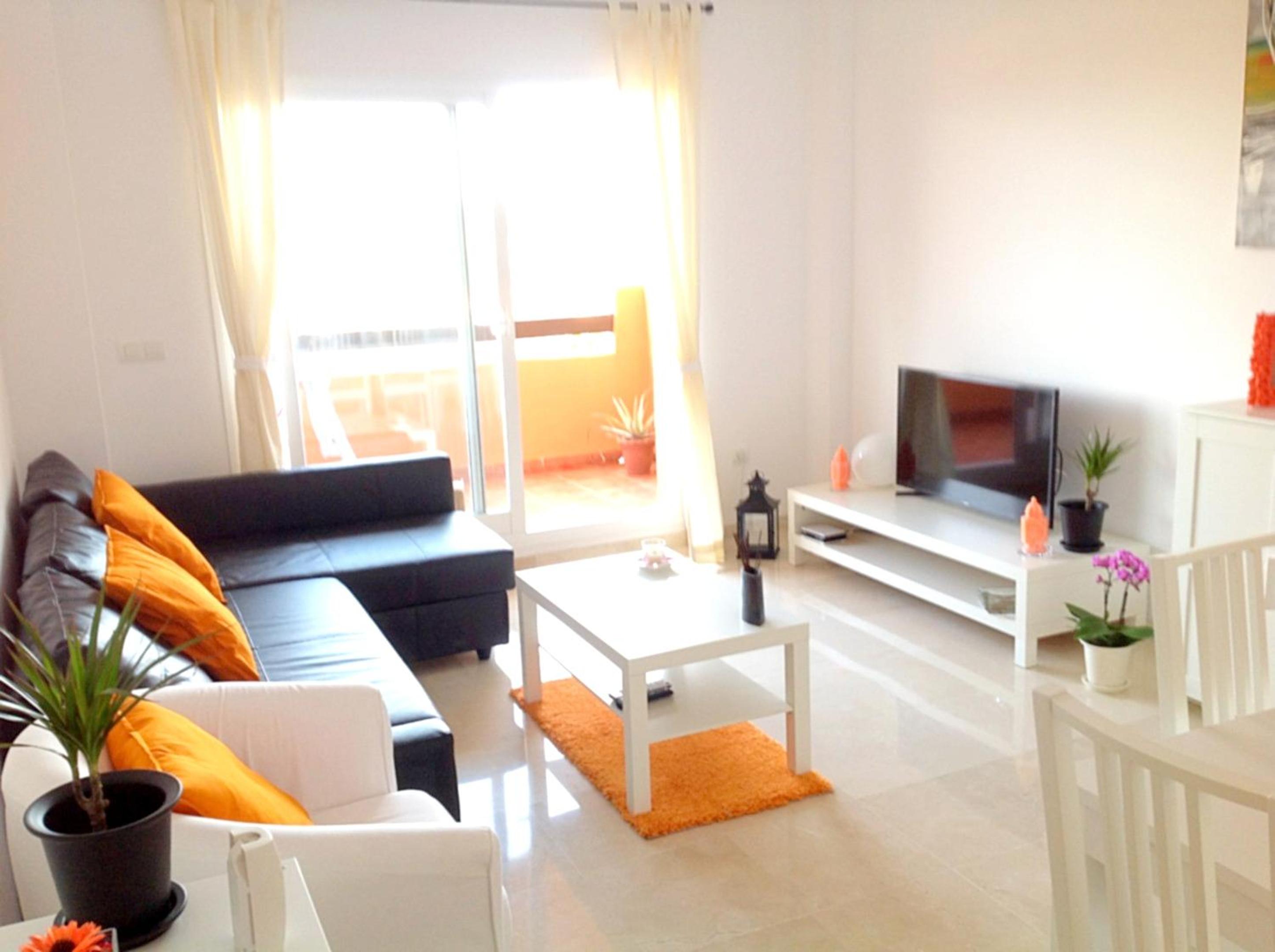 Bright apartment with sea view in Casares, 96 m², pool view 4