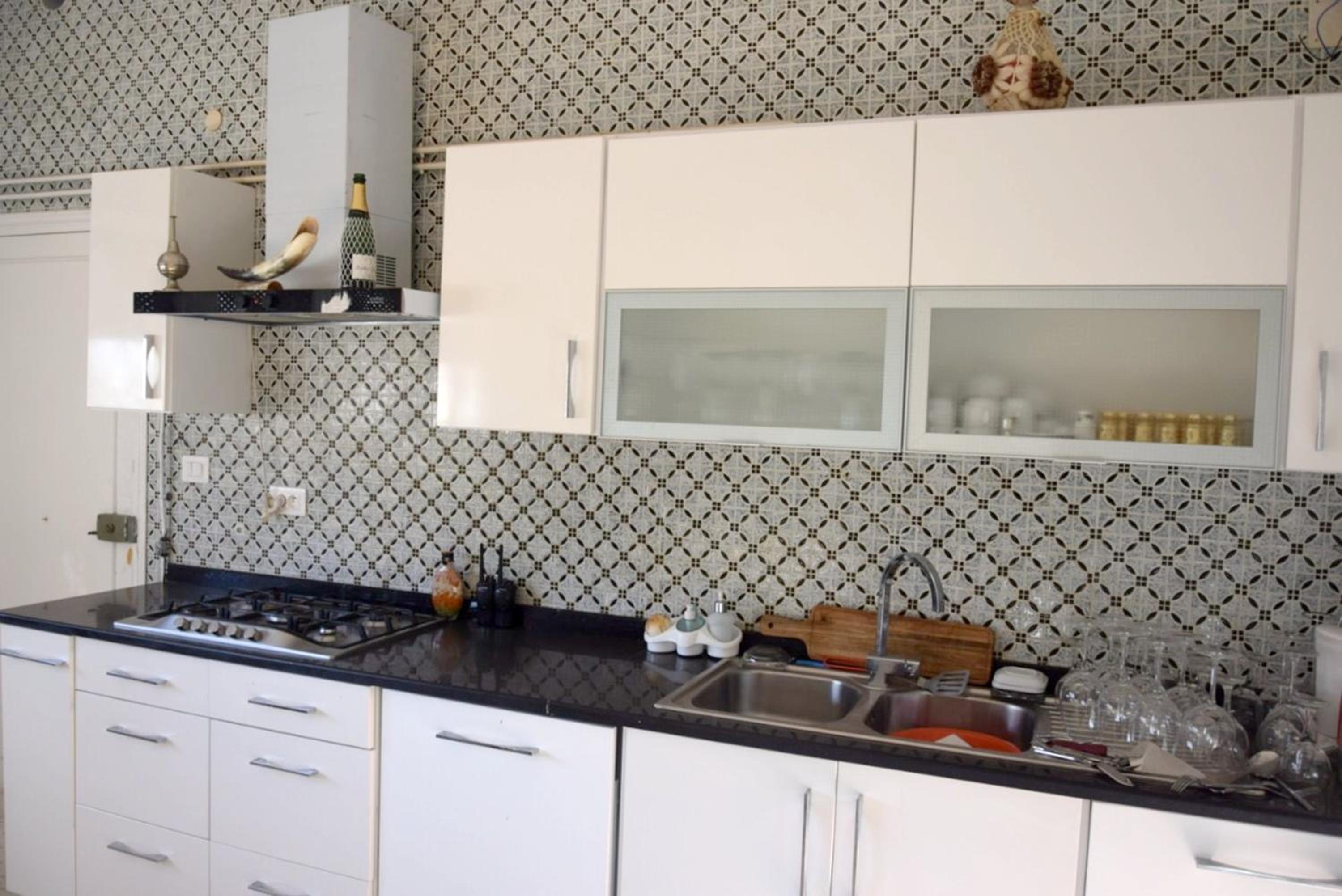 Charming Villa in Monastir with Private Pool view 3