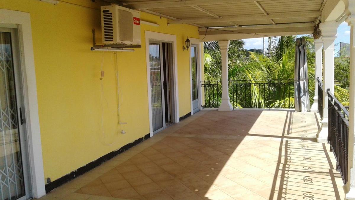 3 bedrooms appartement at Trou aux Biches 250 m away from the beach with sea view garden and wifi