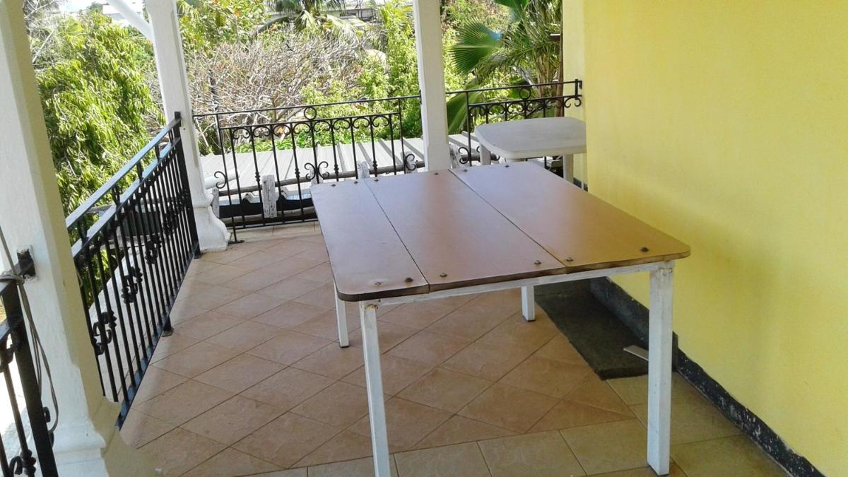 3 bedrooms appartement at Trou aux Biches 250 m away from the beach with sea view garden and wifi