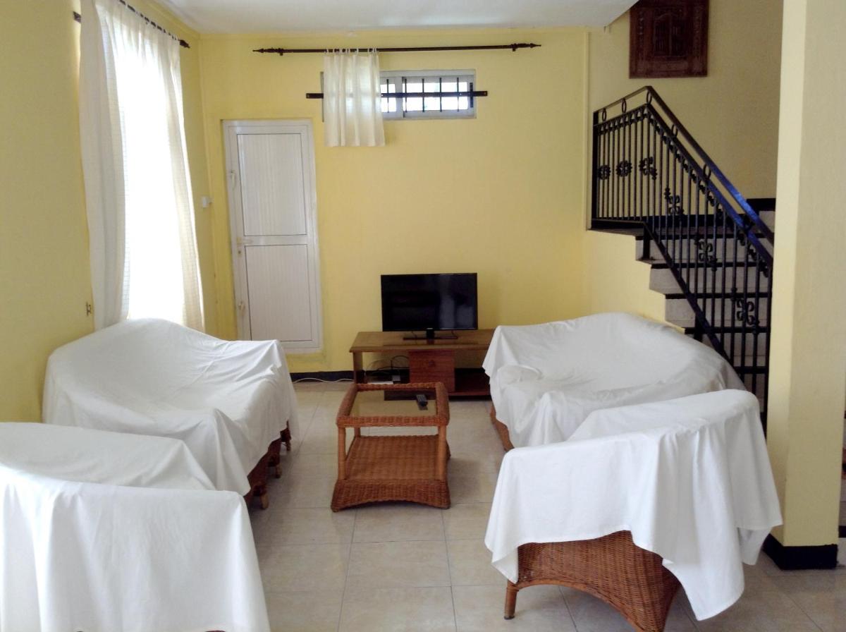 3 bedrooms appartement at Trou aux Biches 250 m away from the beach with sea view garden and wifi