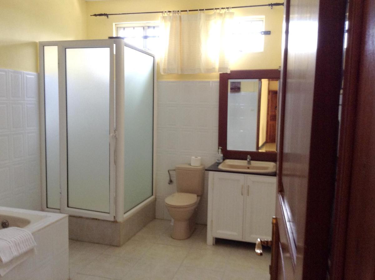 3 bedrooms appartement at Trou aux Biches 250 m away from the beach with sea view garden and wifi