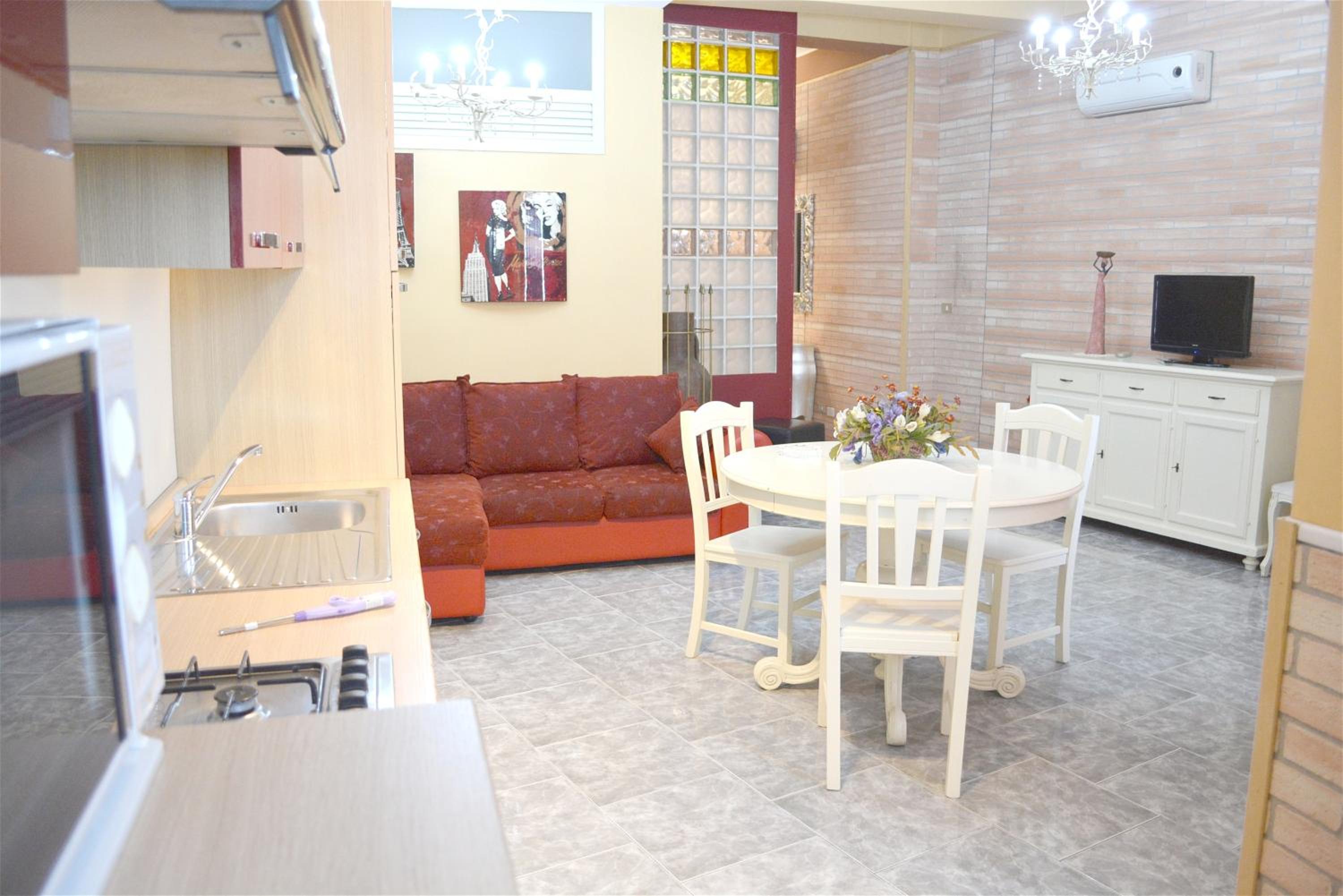 Charming Apartment Reggio Calabria 60 m² + Parking