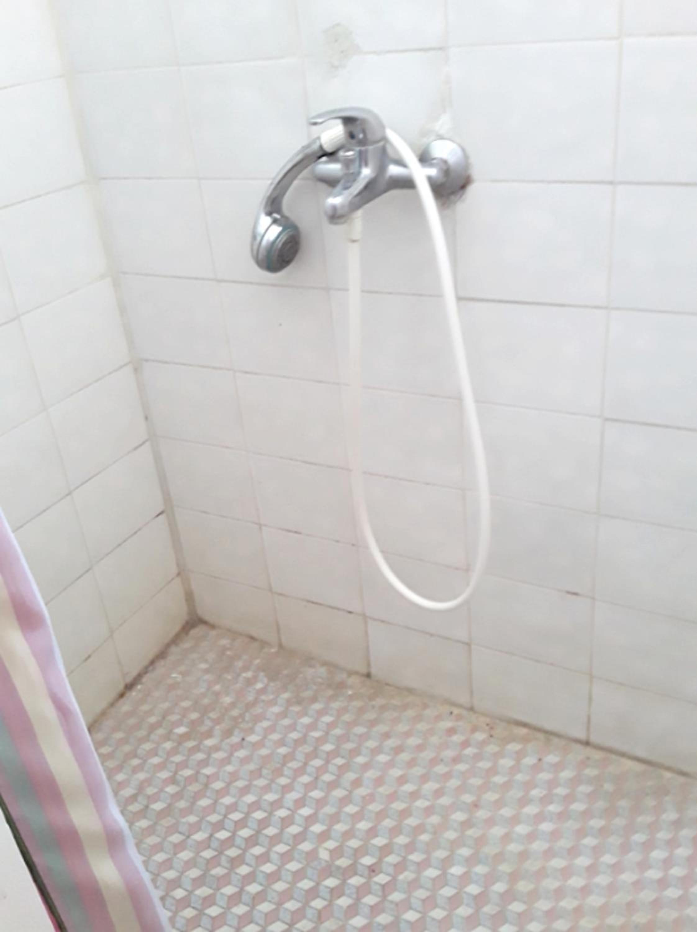 Comfortable Apartment in Pereybere 50 sqm Fenced Garden view 5