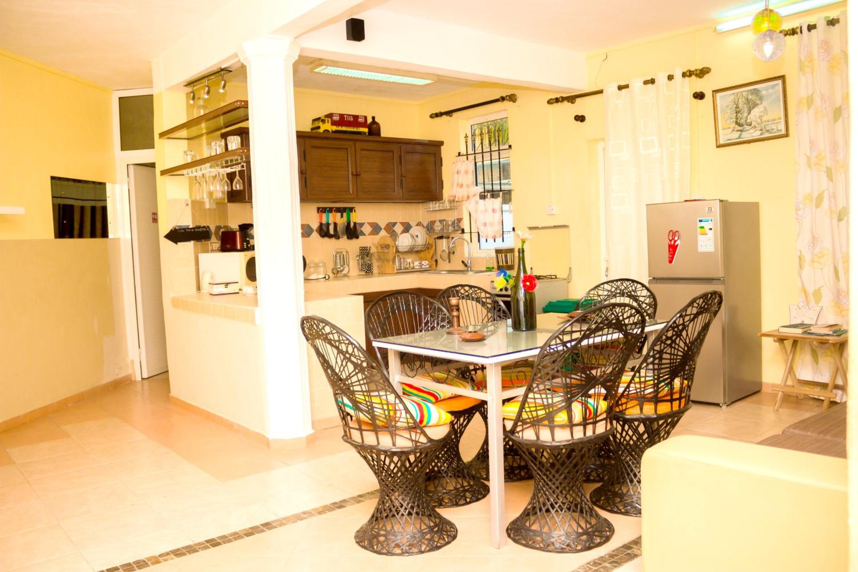 Spacious apartment in Pereybere, 100 m² with shared pool