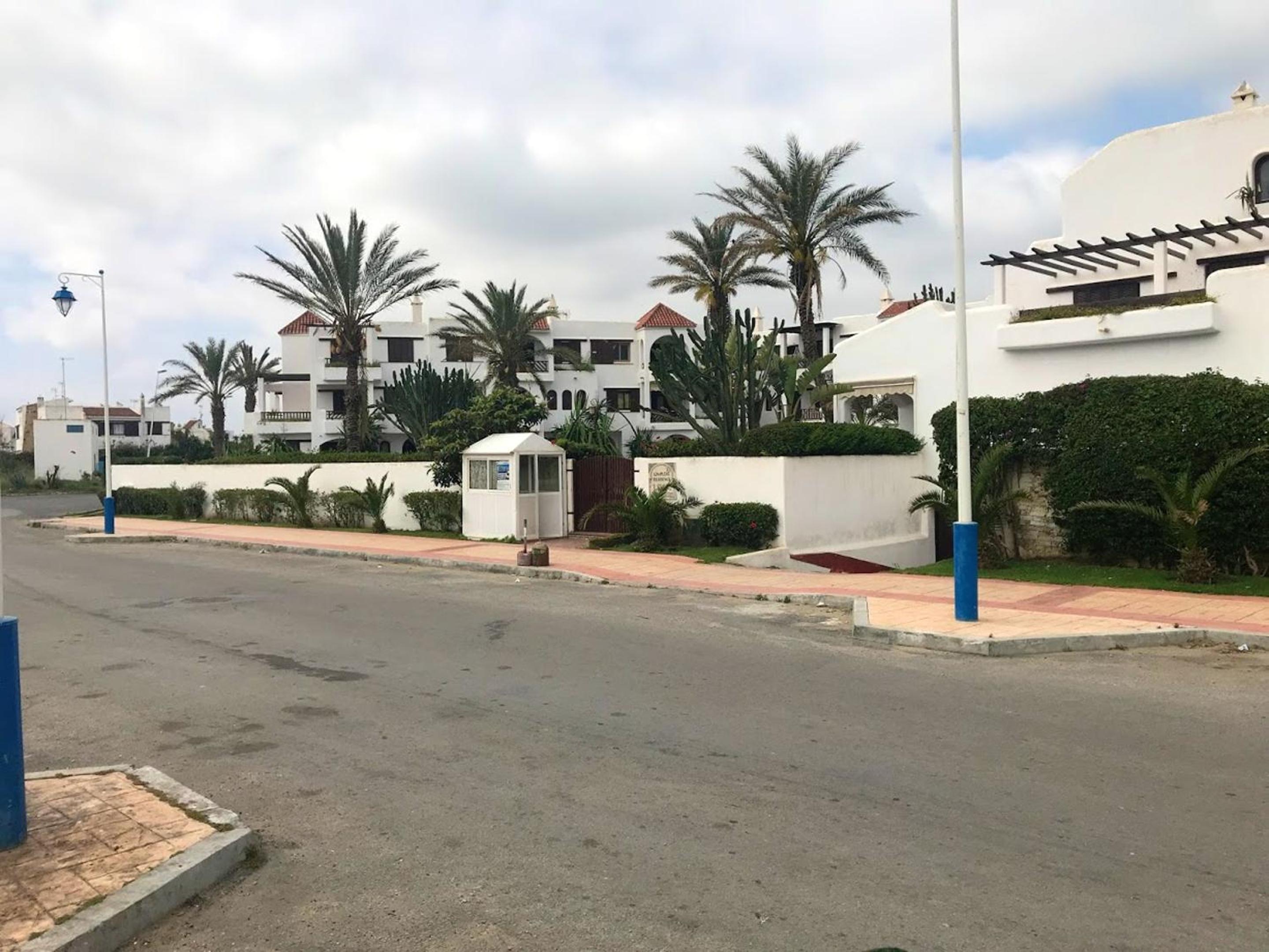 Spacious apartment with terrace in Cabo Negro, 70 m² + Pool view 3