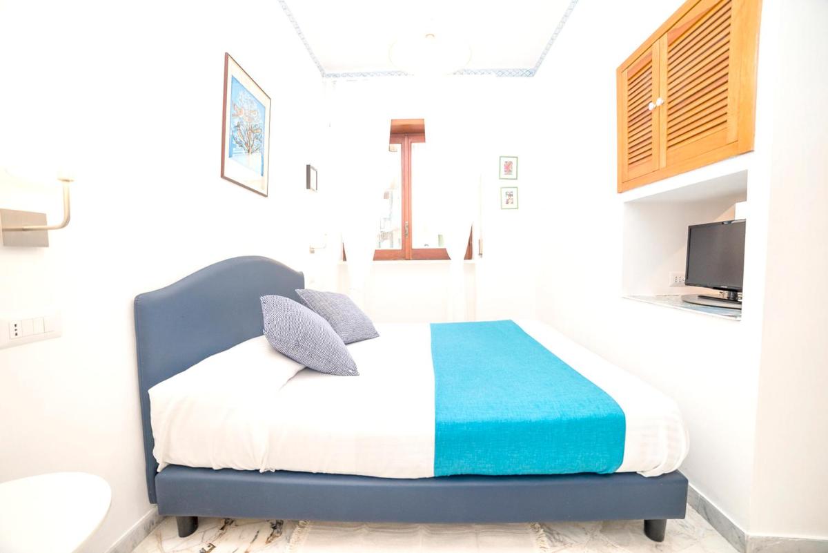 One bedroom house at Maiori 500 m away from the beach with city view and balcony