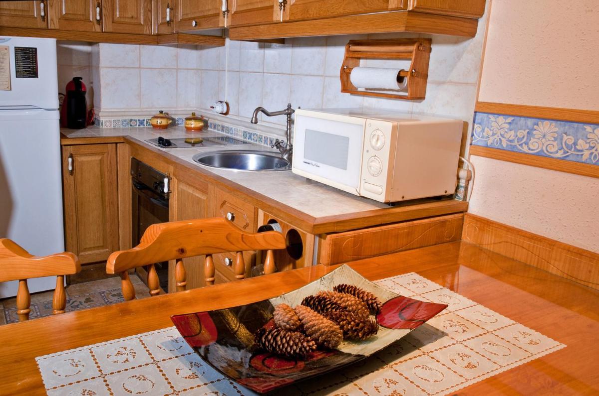 One bedroom appartement with enclosed garden and wifi at Espot view 4