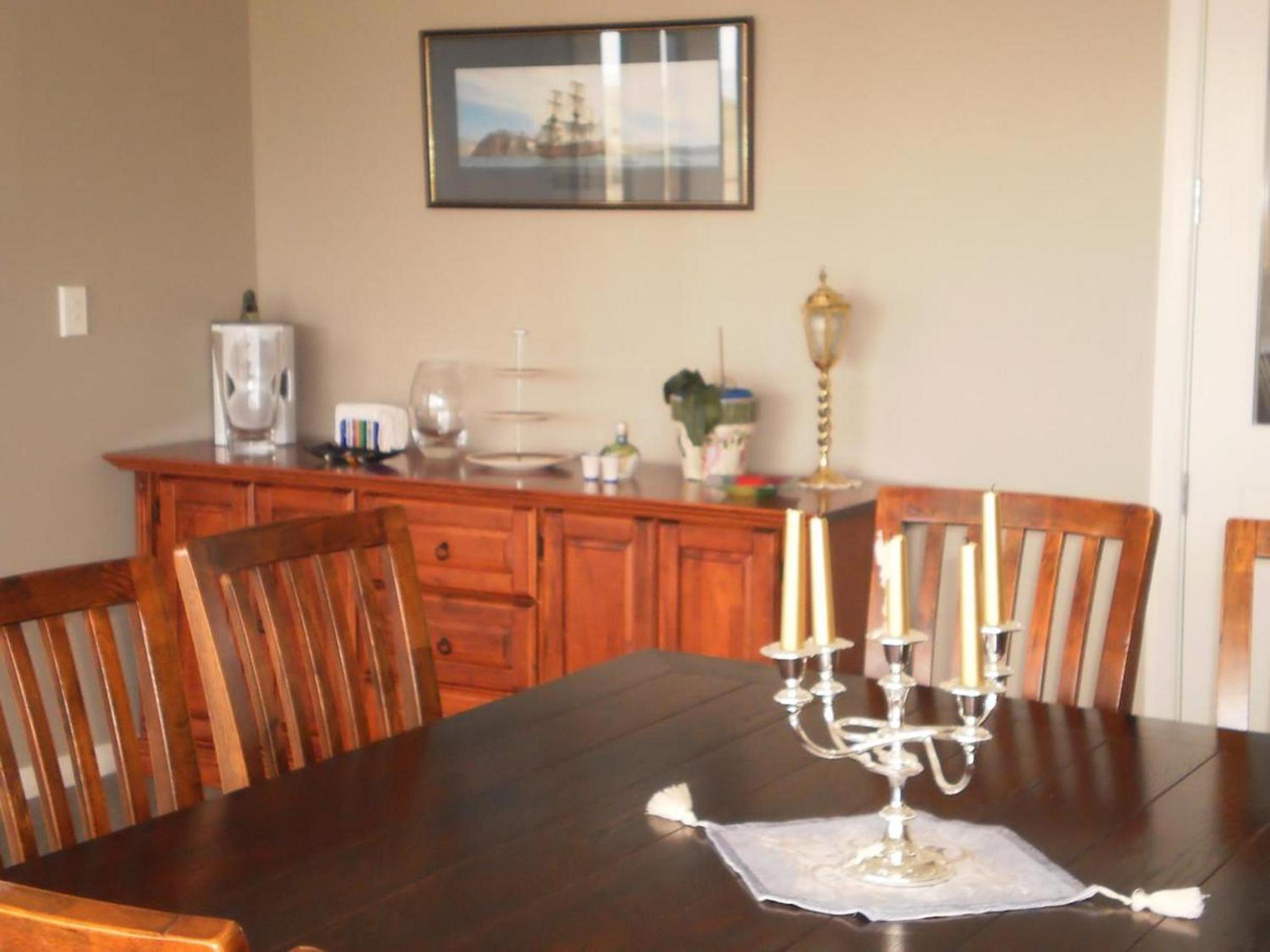Ribbonwood Country House