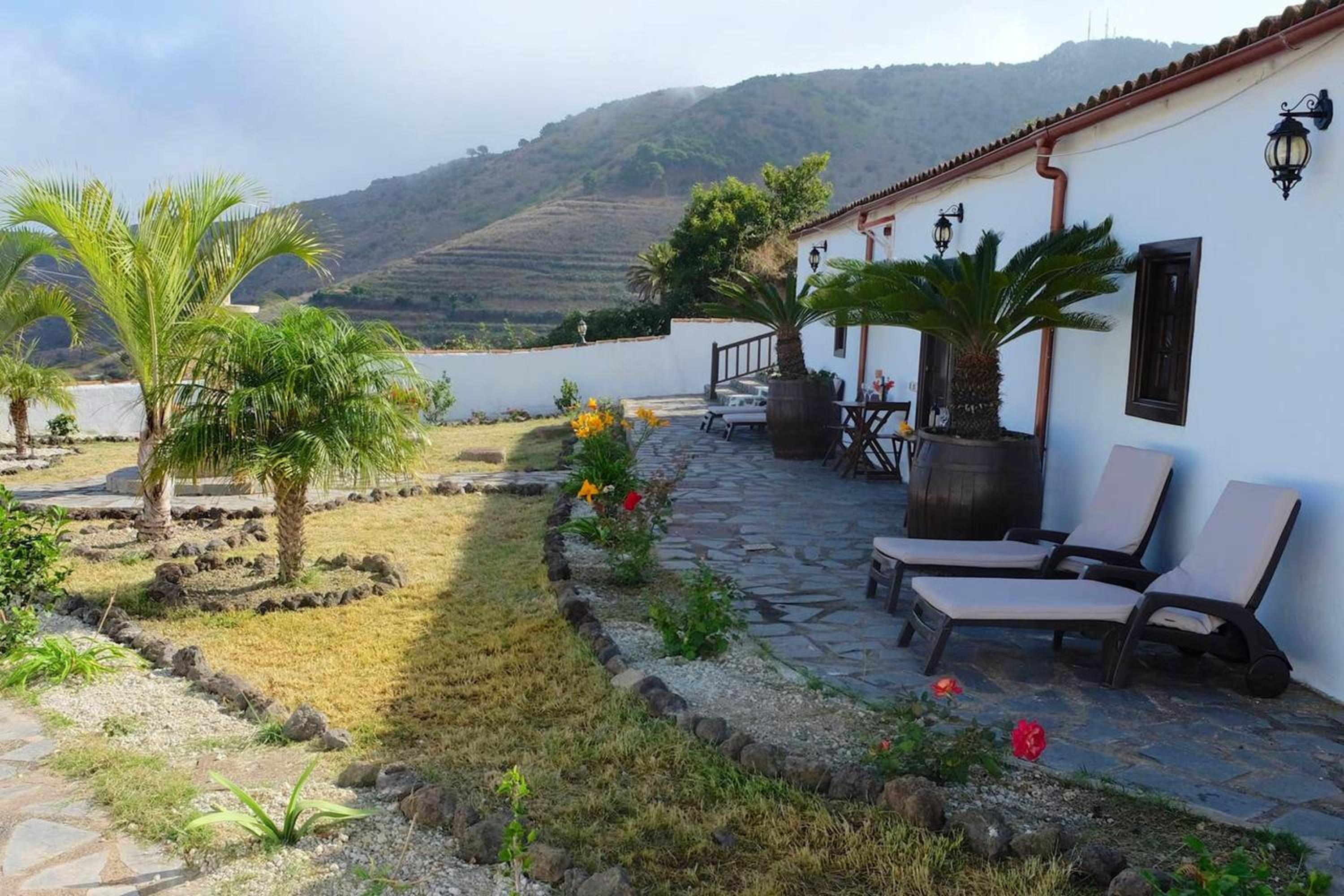 Charming apartment in Santa Cruz, 70 m² with terrace view 5