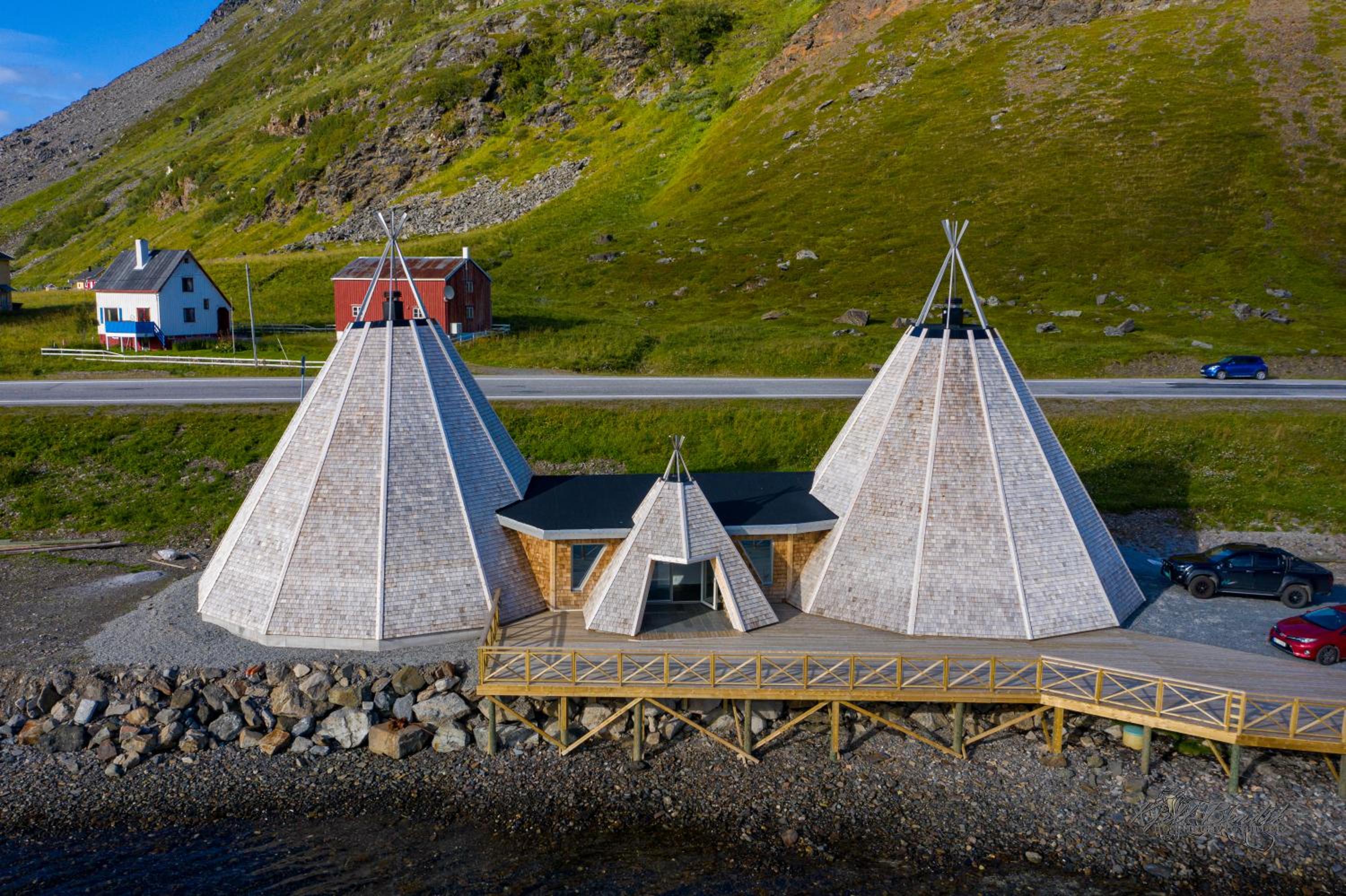Sarnes Seaside Cabins view 4