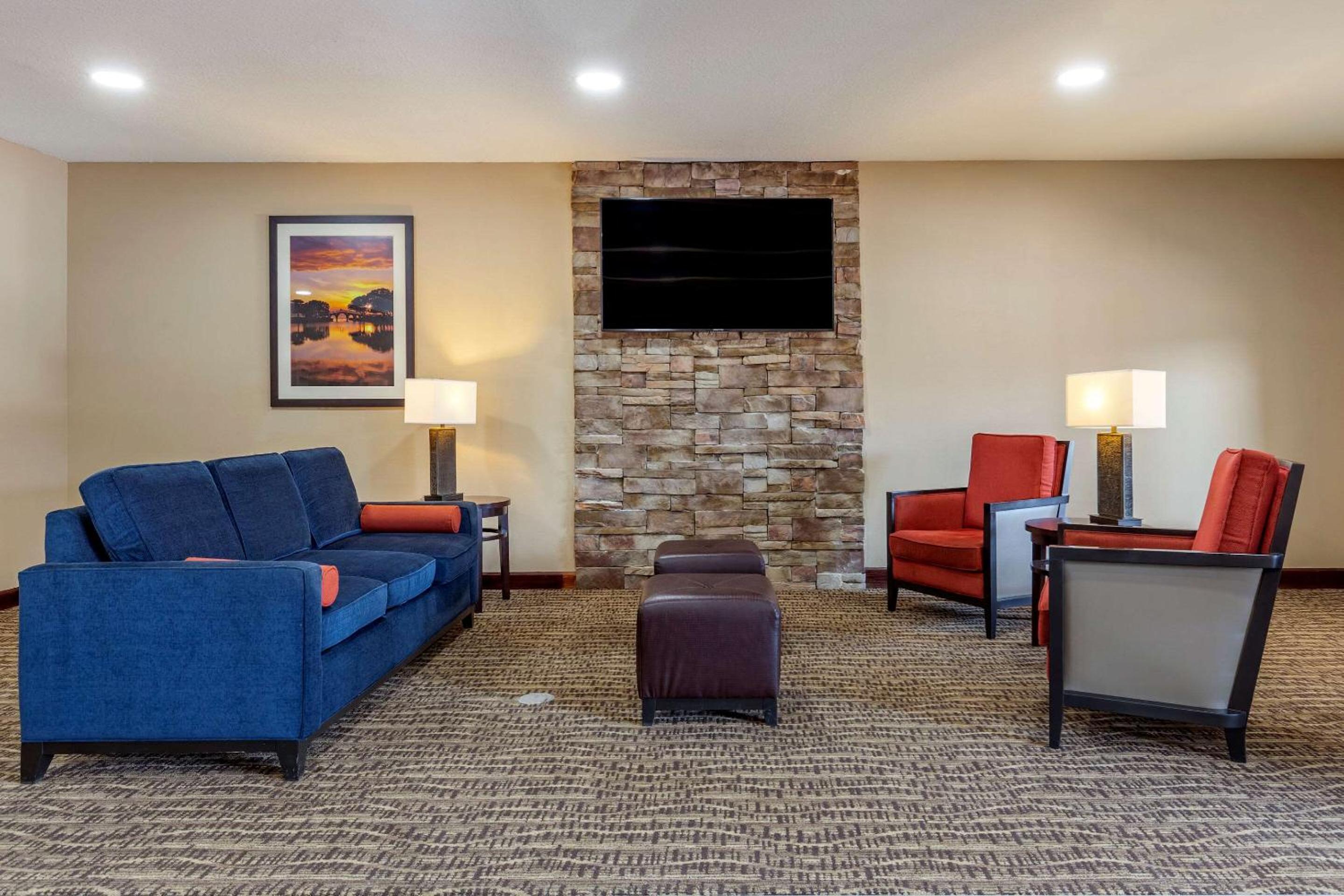 Comfort Inn Smithfield near I-95 view 4