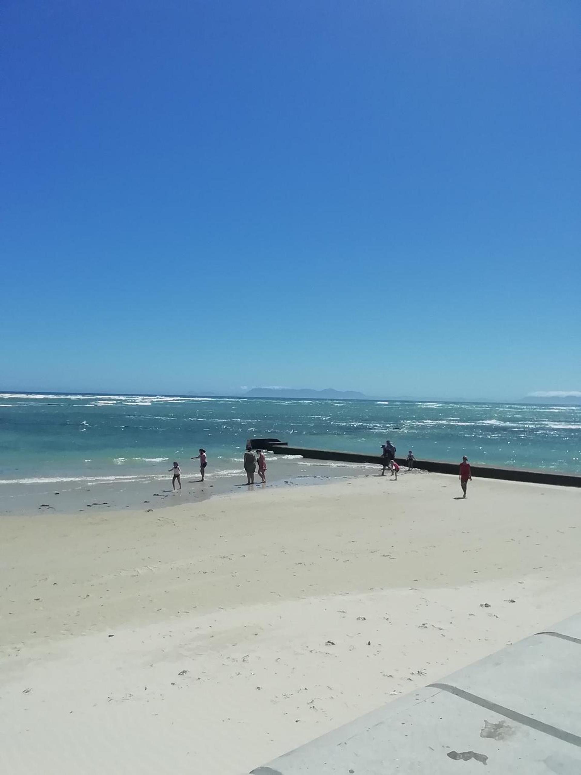 Strand Bohemian Waves - 14 Sleeper Helderberg CT view 3