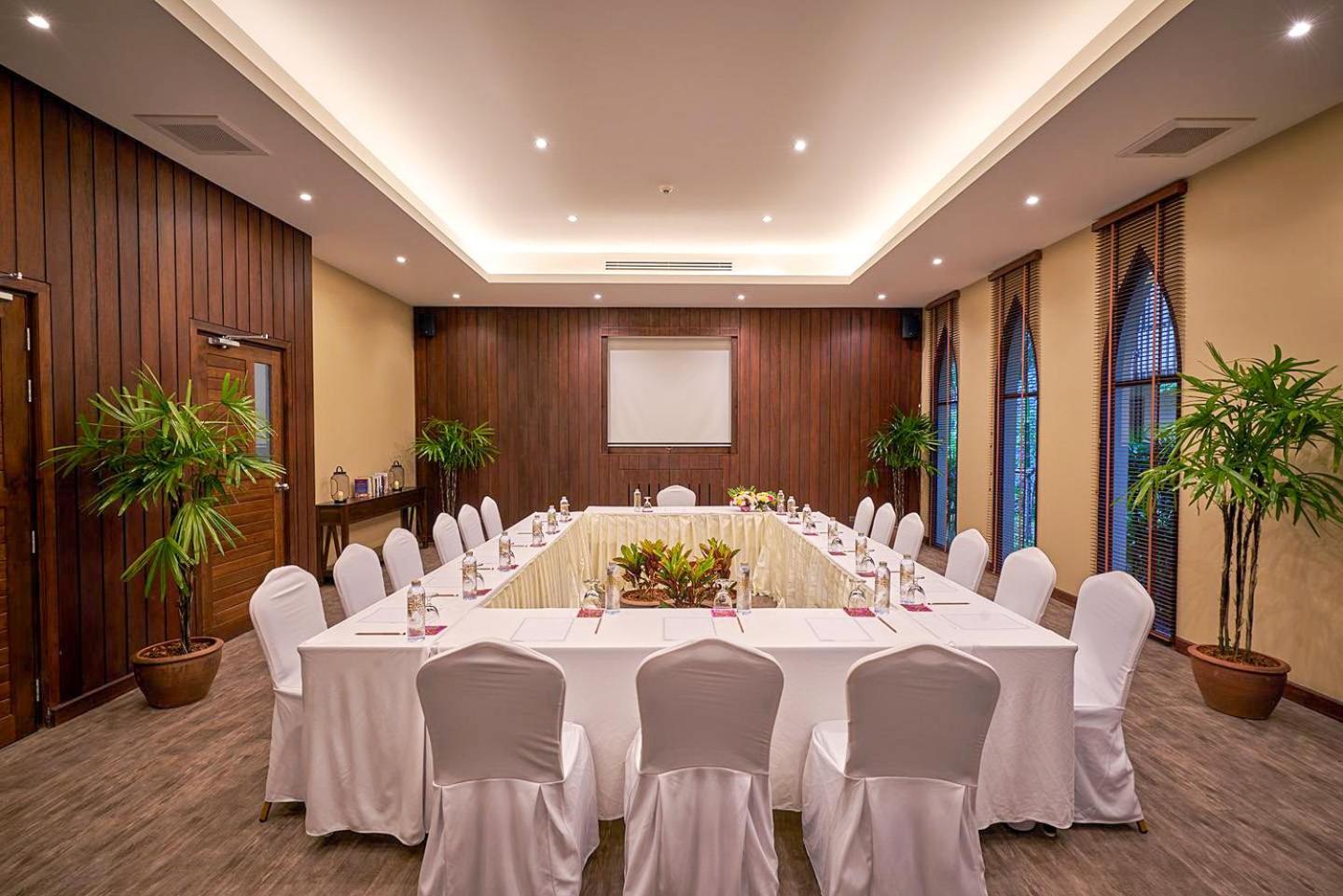 meeting & event spaces