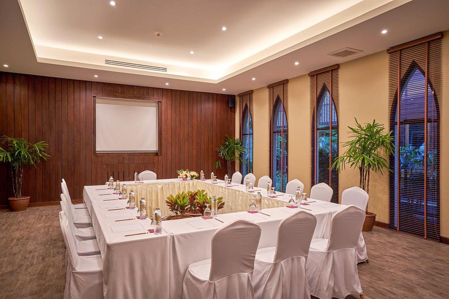meeting & event spaces