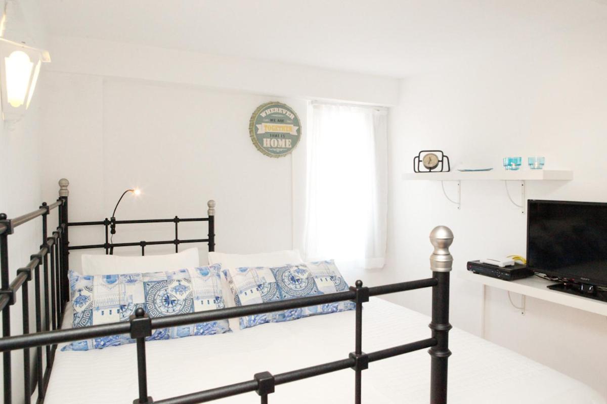 Best Terrace River View Apt in Alfama