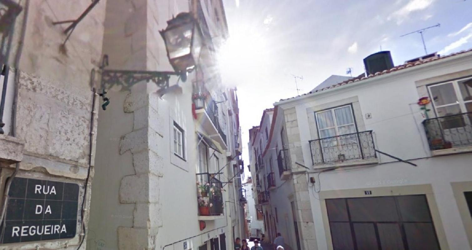 Best Terrace River View Apt in Alfama