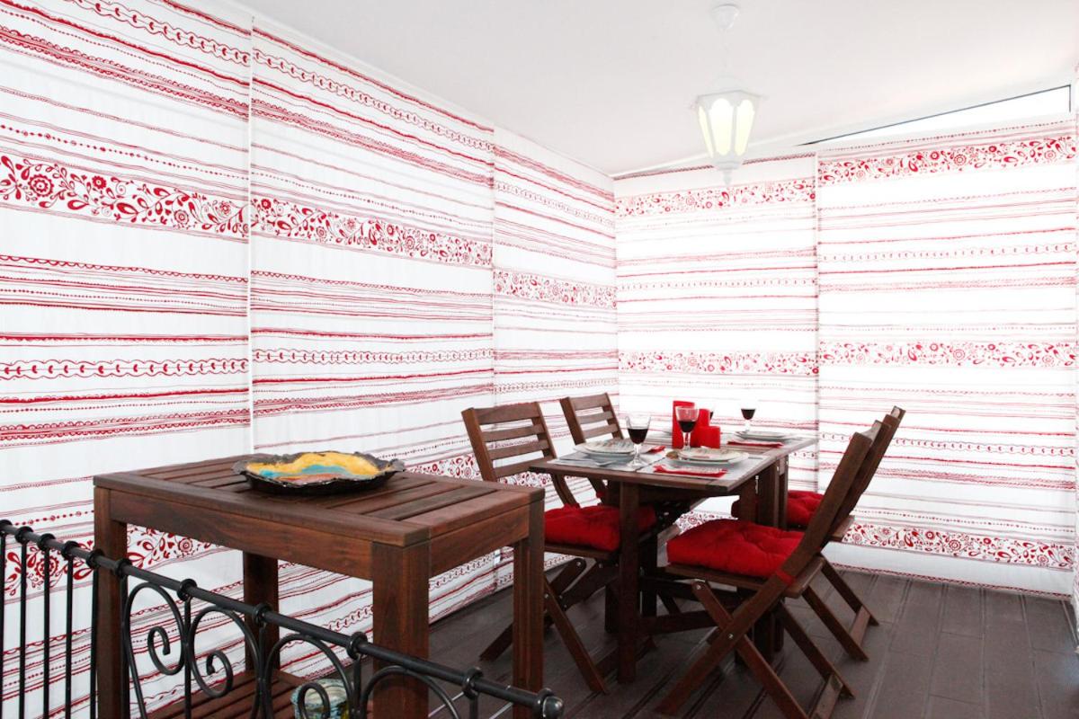 Best Terrace River View Apt in Alfama