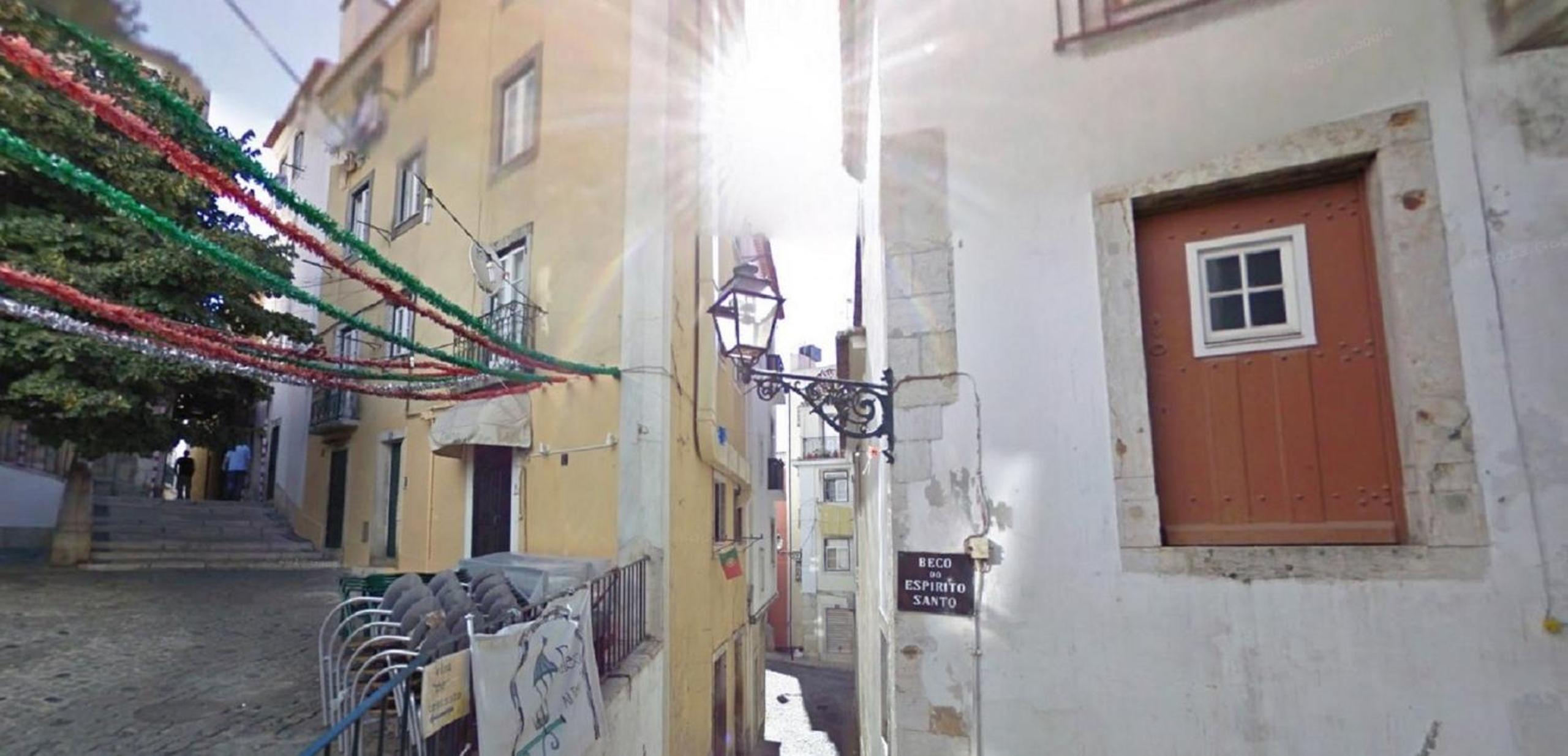Best Terrace River View Apt in Alfama