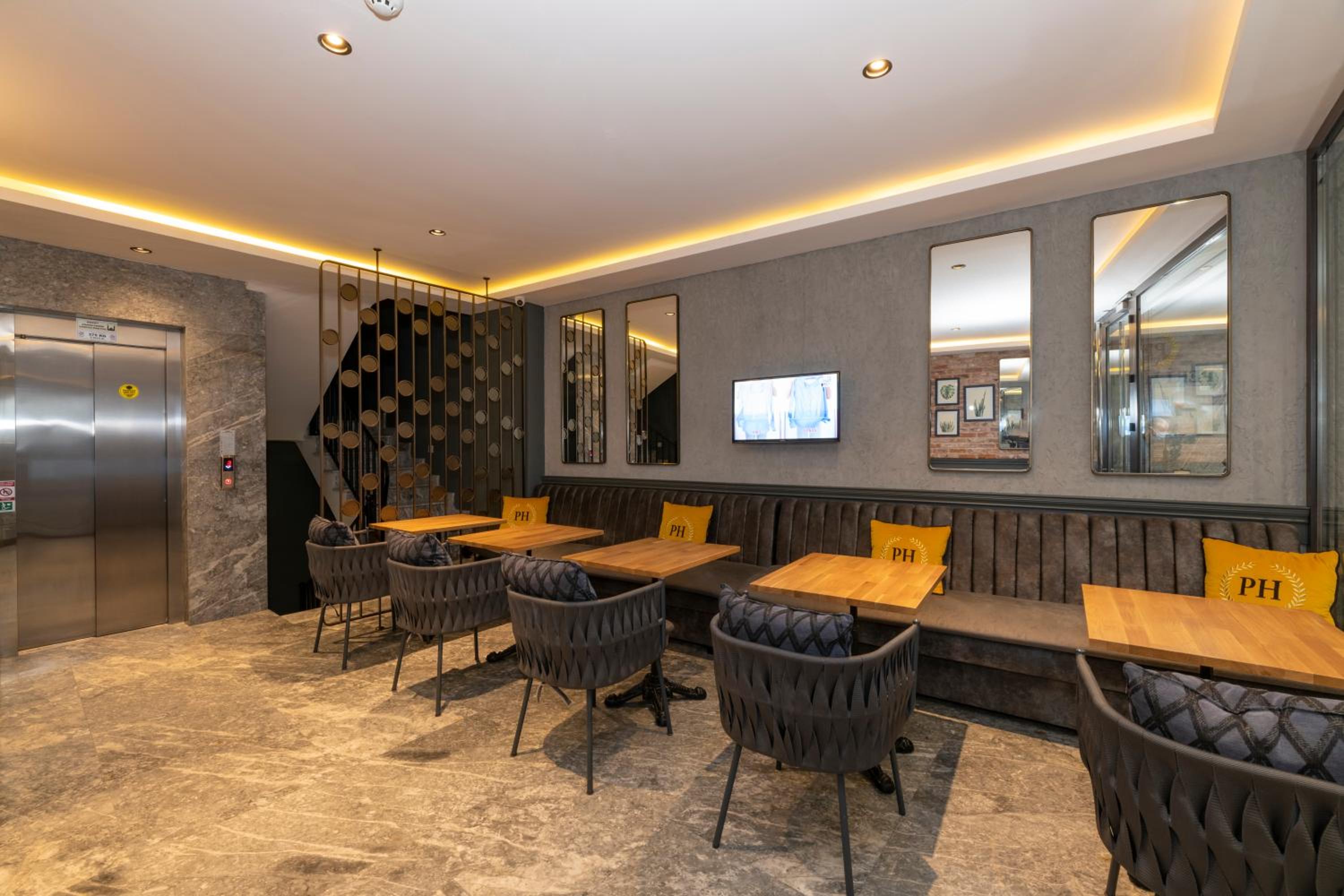 Peri Otel Taksim - Image 15