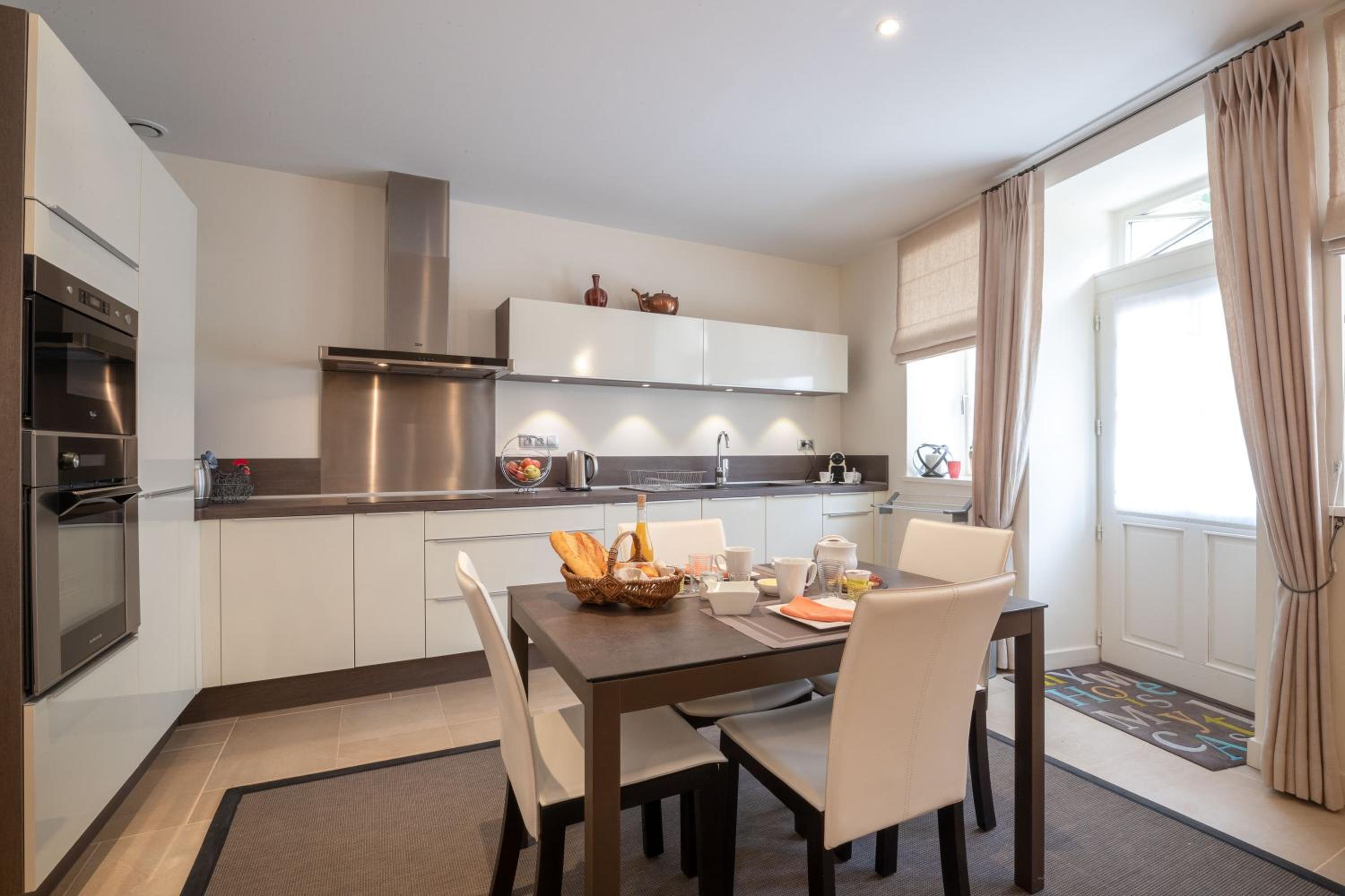 Les Demeures du Tonnelier, Maison Rue view 3