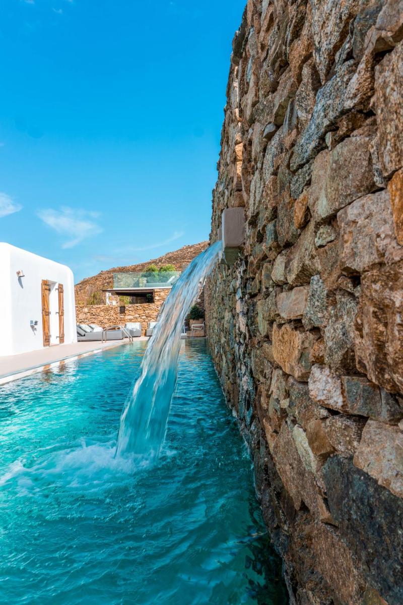 Villa Ester - Heated Pool & Jacuzzi, Tennis court, Sauna photo 3