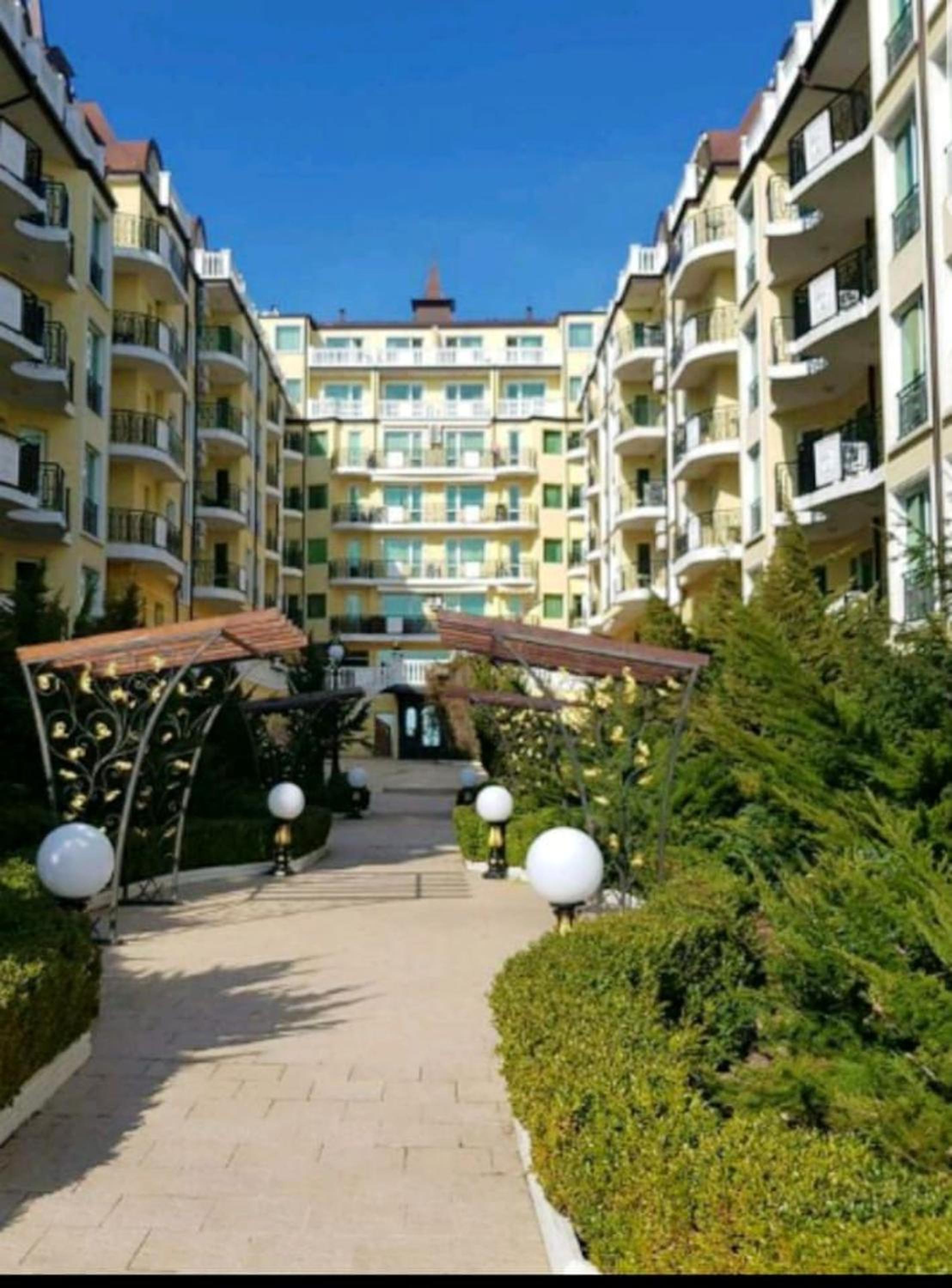 Coastal Studio with Sea View in Elenite, 40m² + Pool