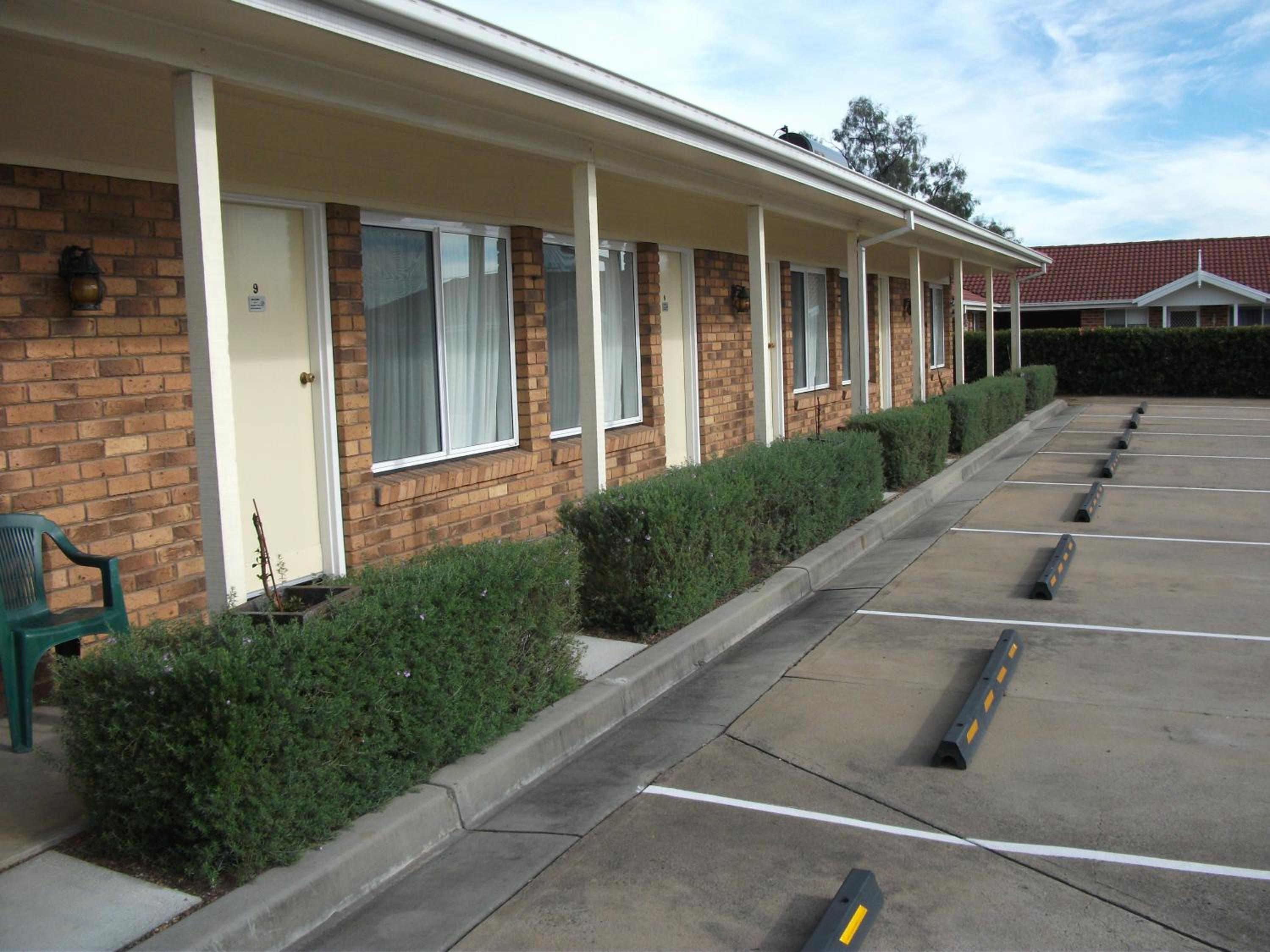 Baybrook Motor Inn