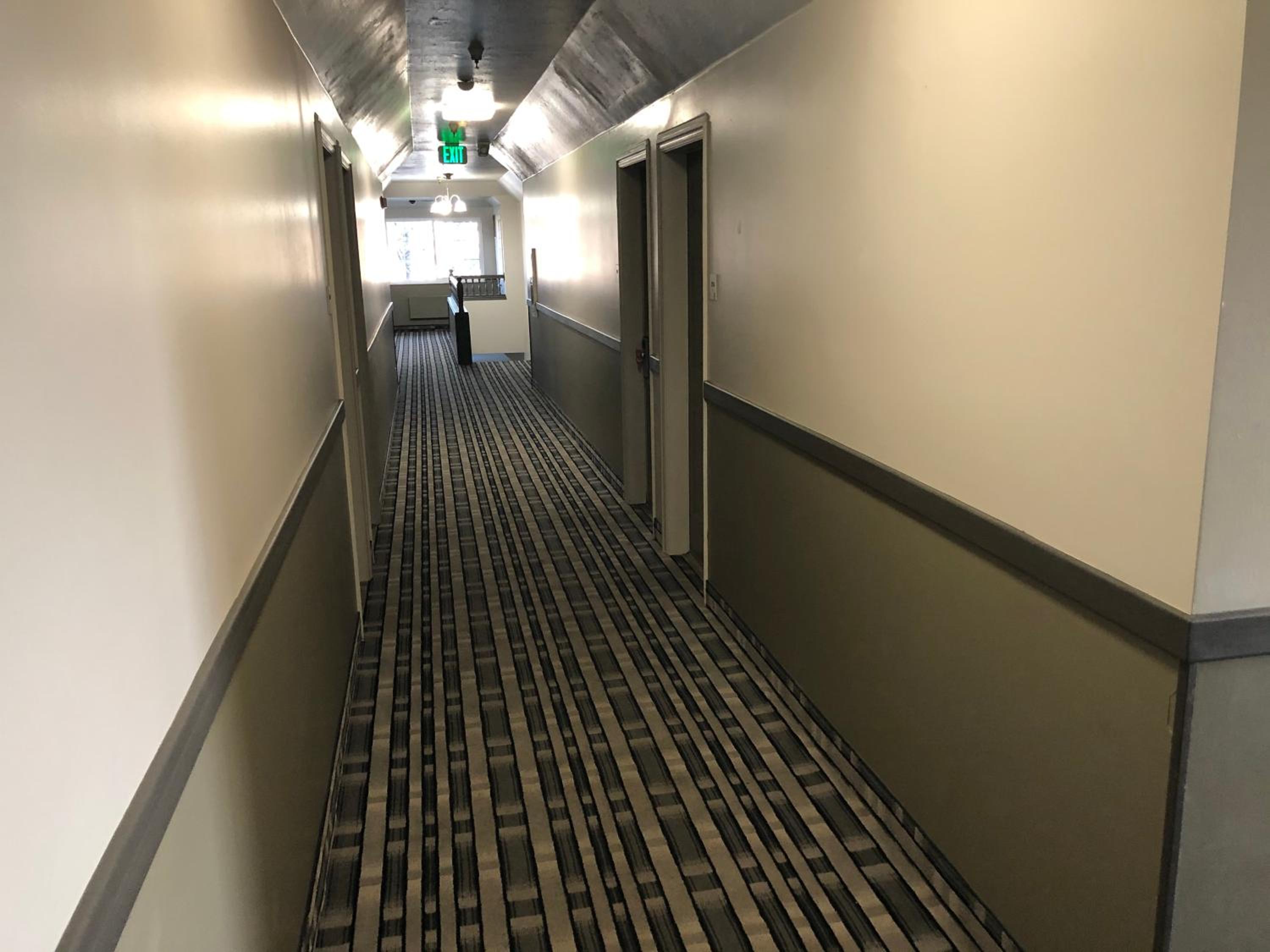 Ameri-Stay Inn  Suites - Property Image 6