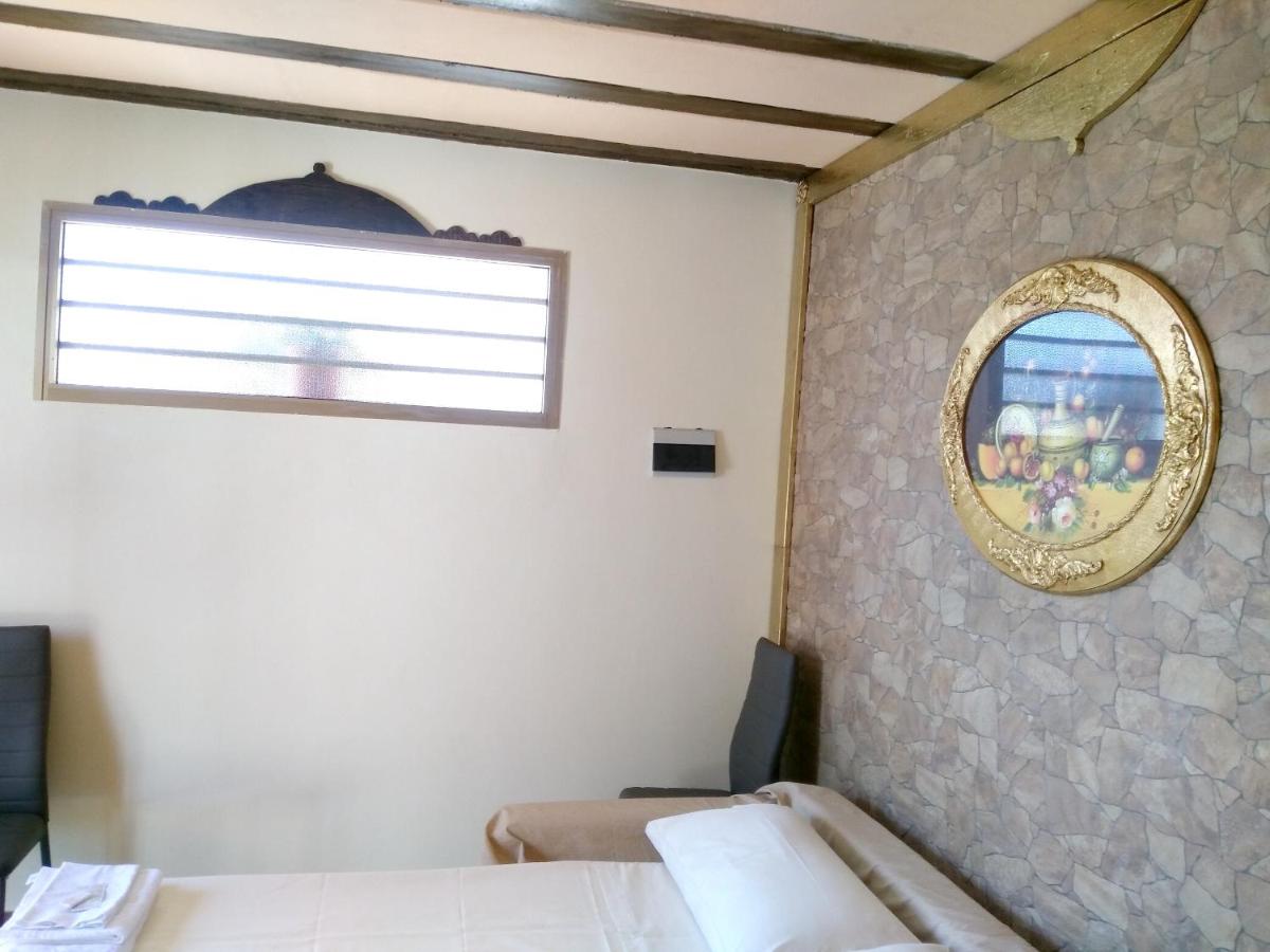 One bedroom appartement with sea view shared pool and enclosed garden at Reitano 5 km away from the beach