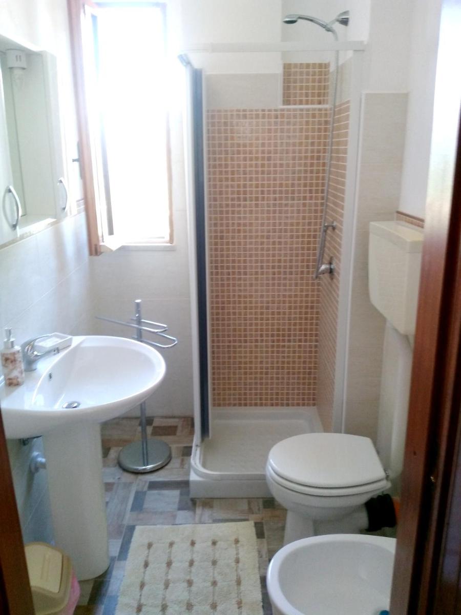 One bedroom appartement with sea view shared pool and enclosed garden at Reitano 5 km away from the beach