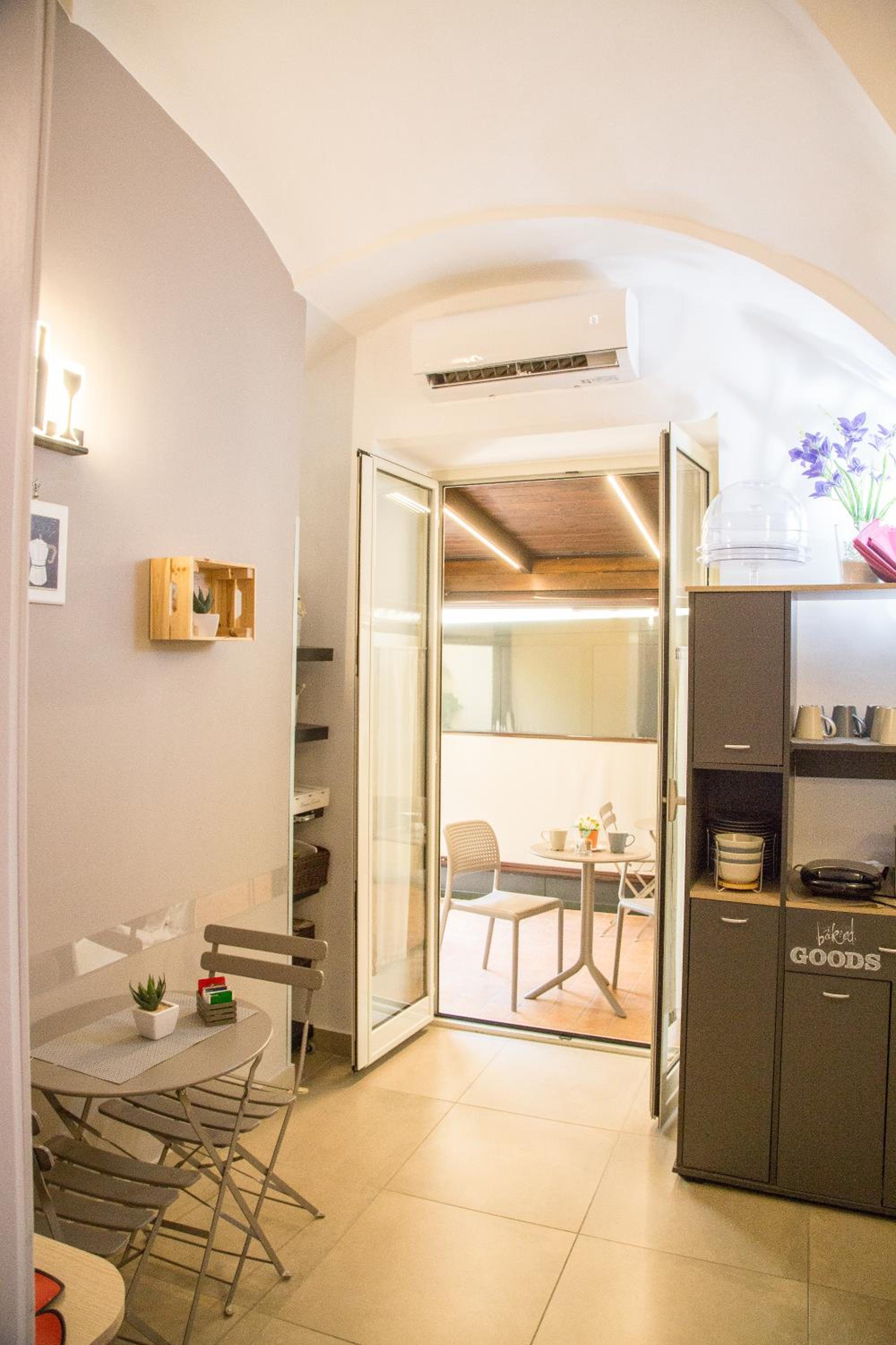 Chiaia Suites