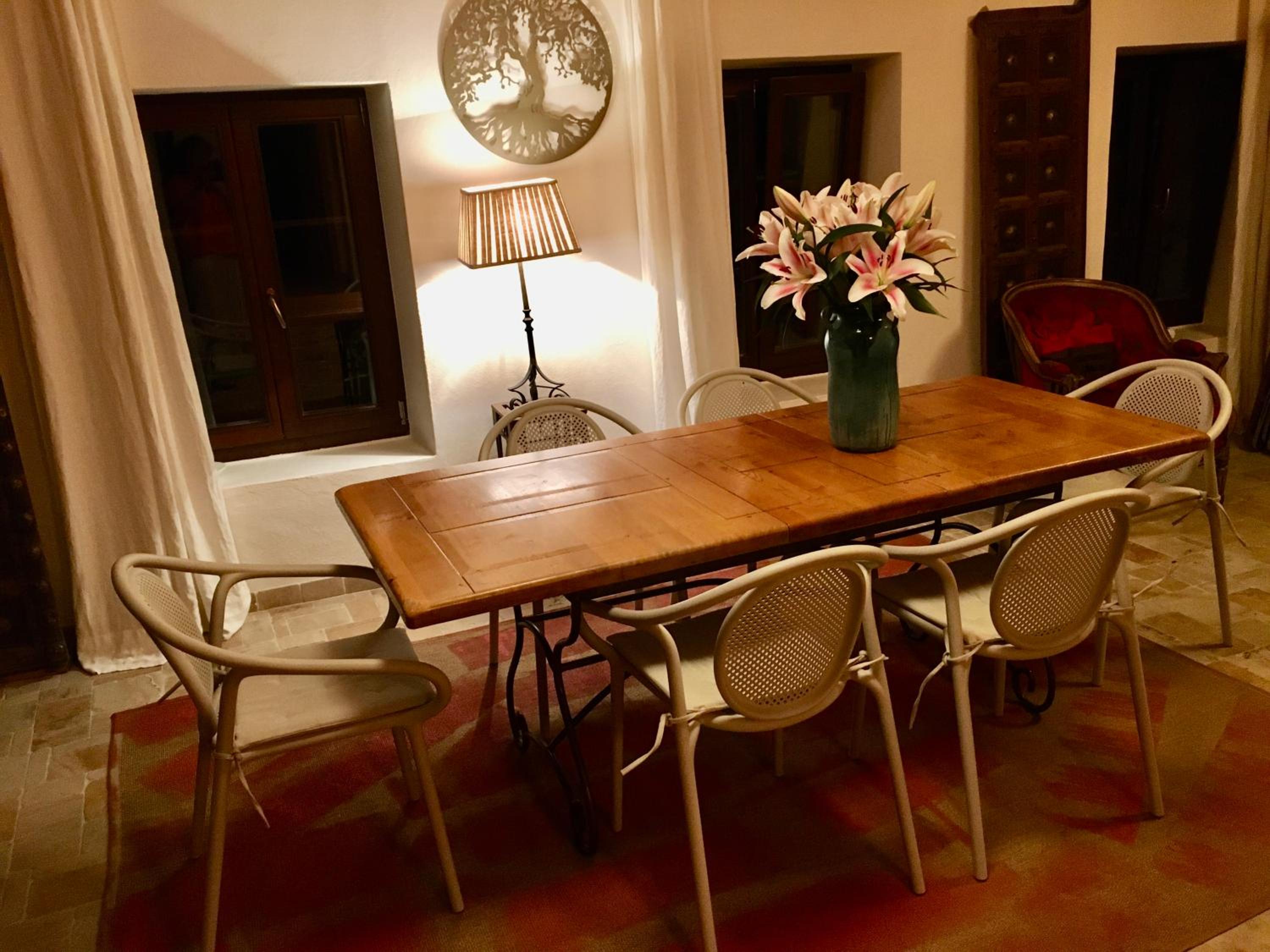 dining