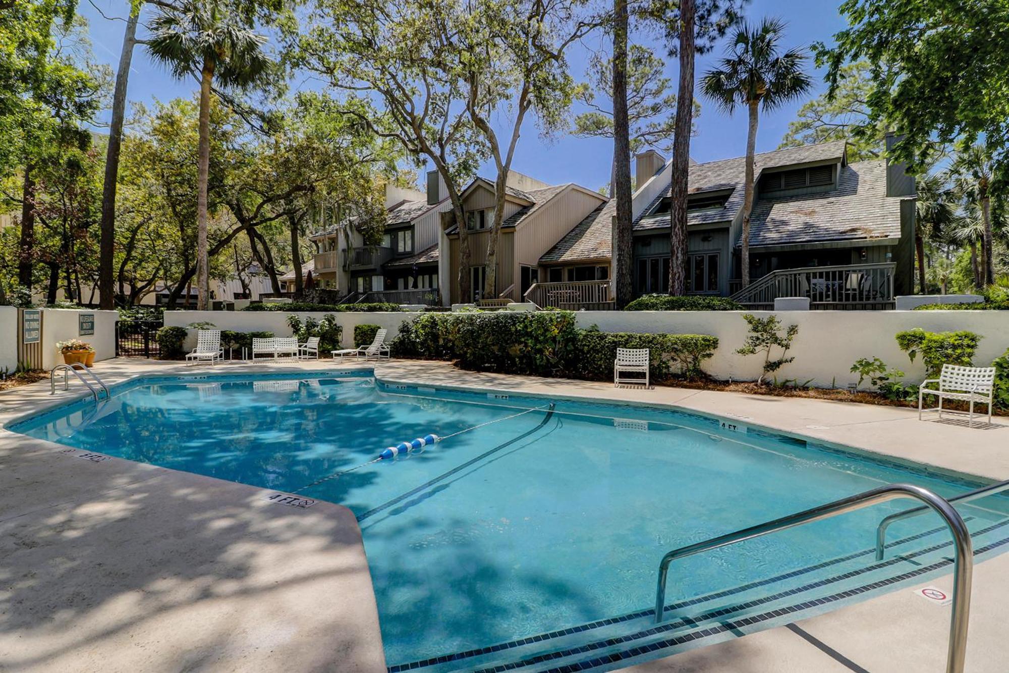 Gorgeous Views 4th Floor Direct Oceanfront Condo Updated with New furniture New floors