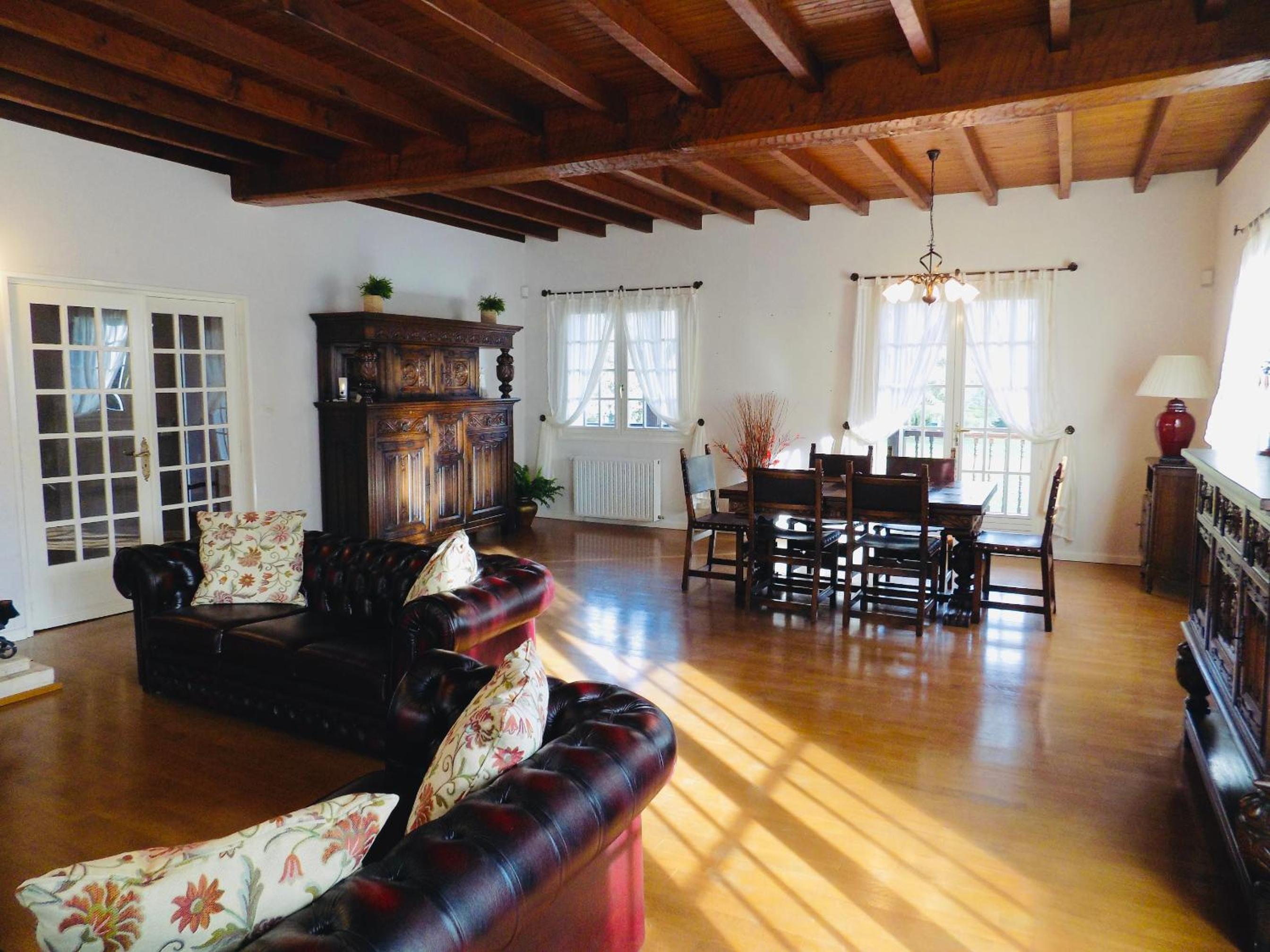 Charming Country Estate view 4