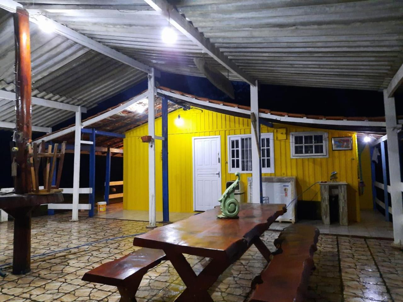 Hospedagem Chalé pousada Chácara Cantinho do Mozão