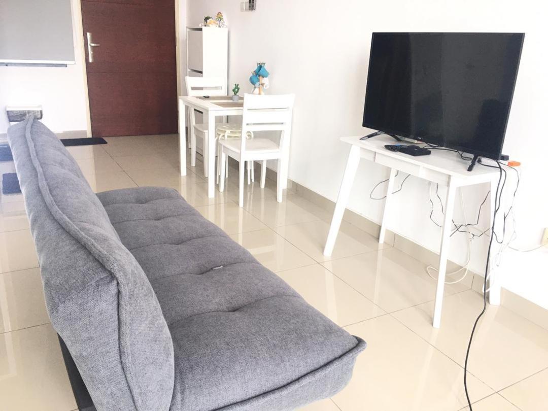 PALAZIO CONDO (MOUNT AUSTIN)