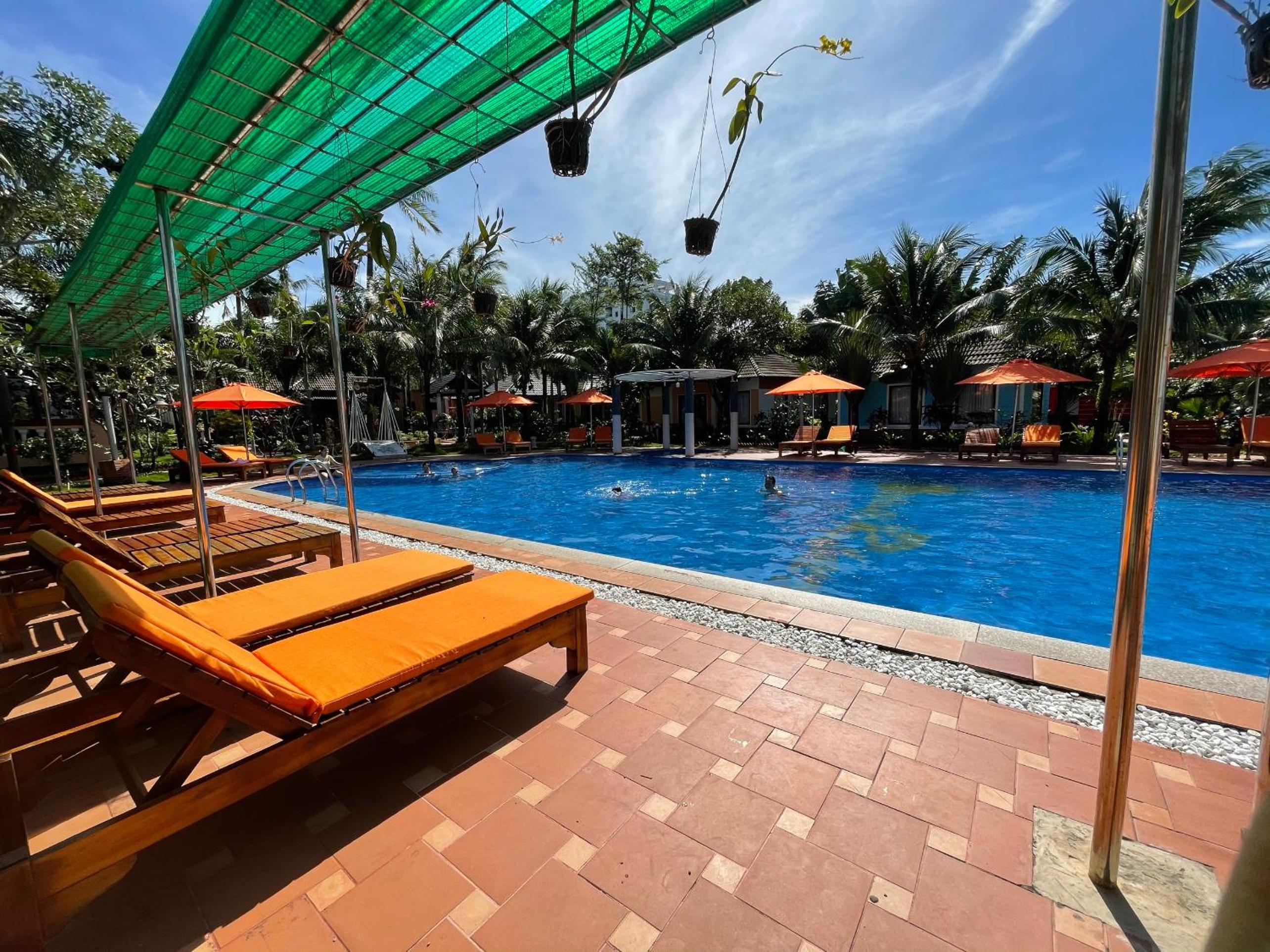 Orange Resort