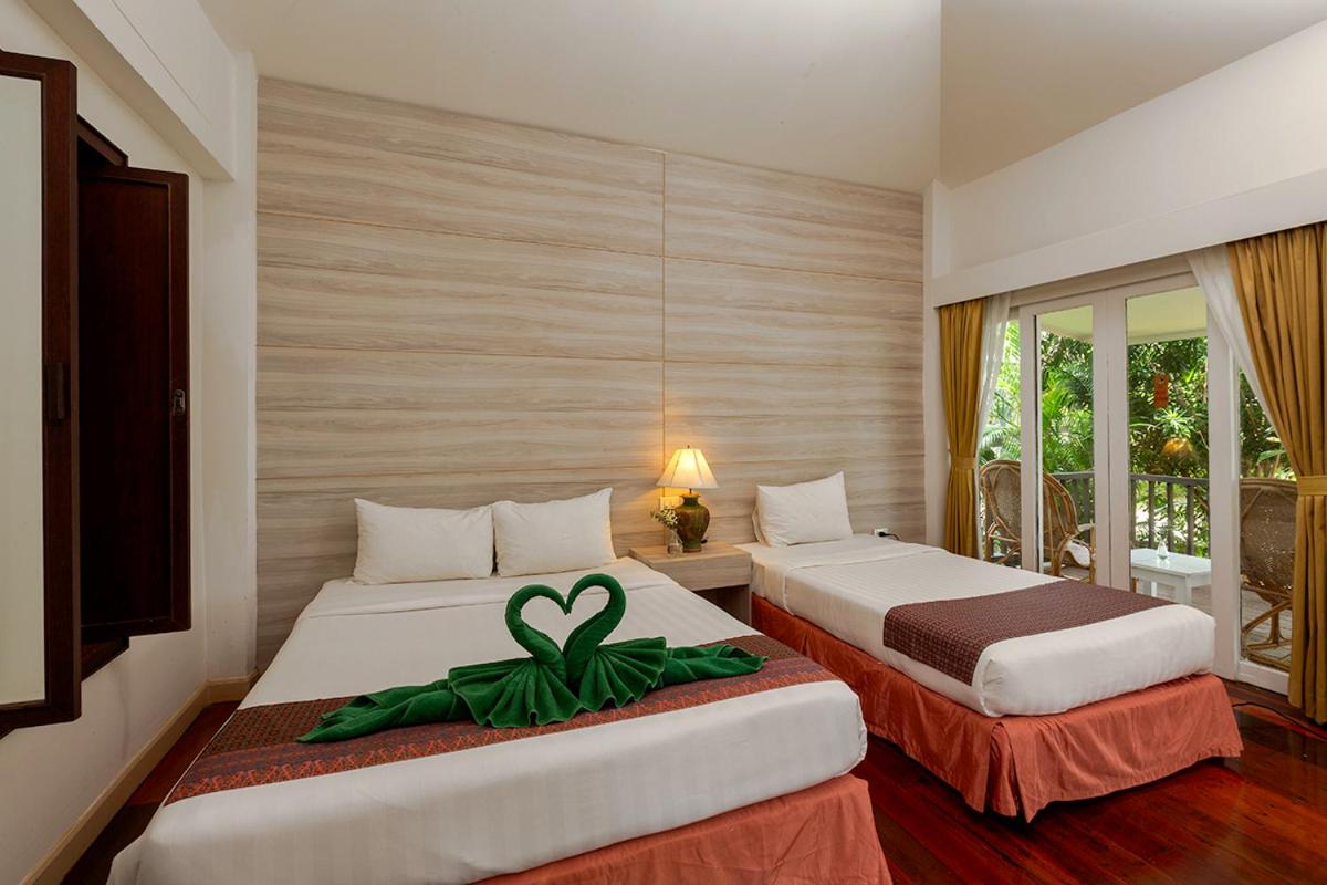 Nakara Long Beach Resort - SHA Extra Plus