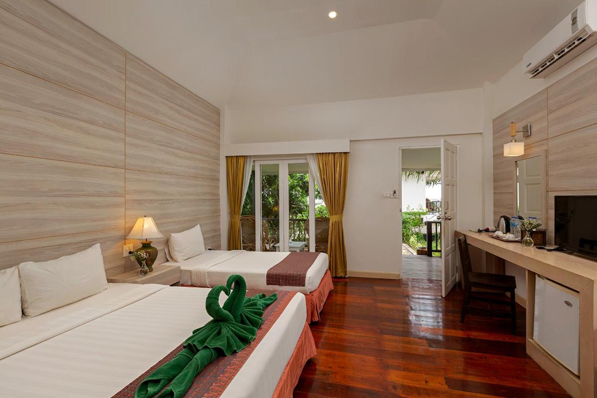 Nakara Long Beach Resort - SHA Extra Plus