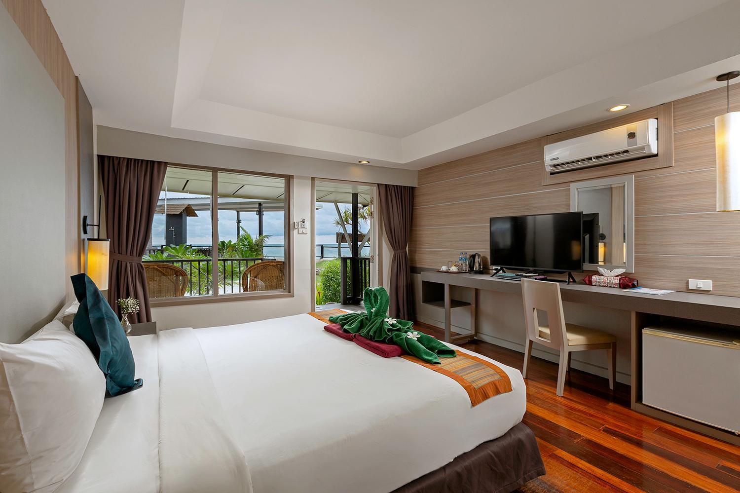 Nakara Long Beach Resort - SHA Extra Plus