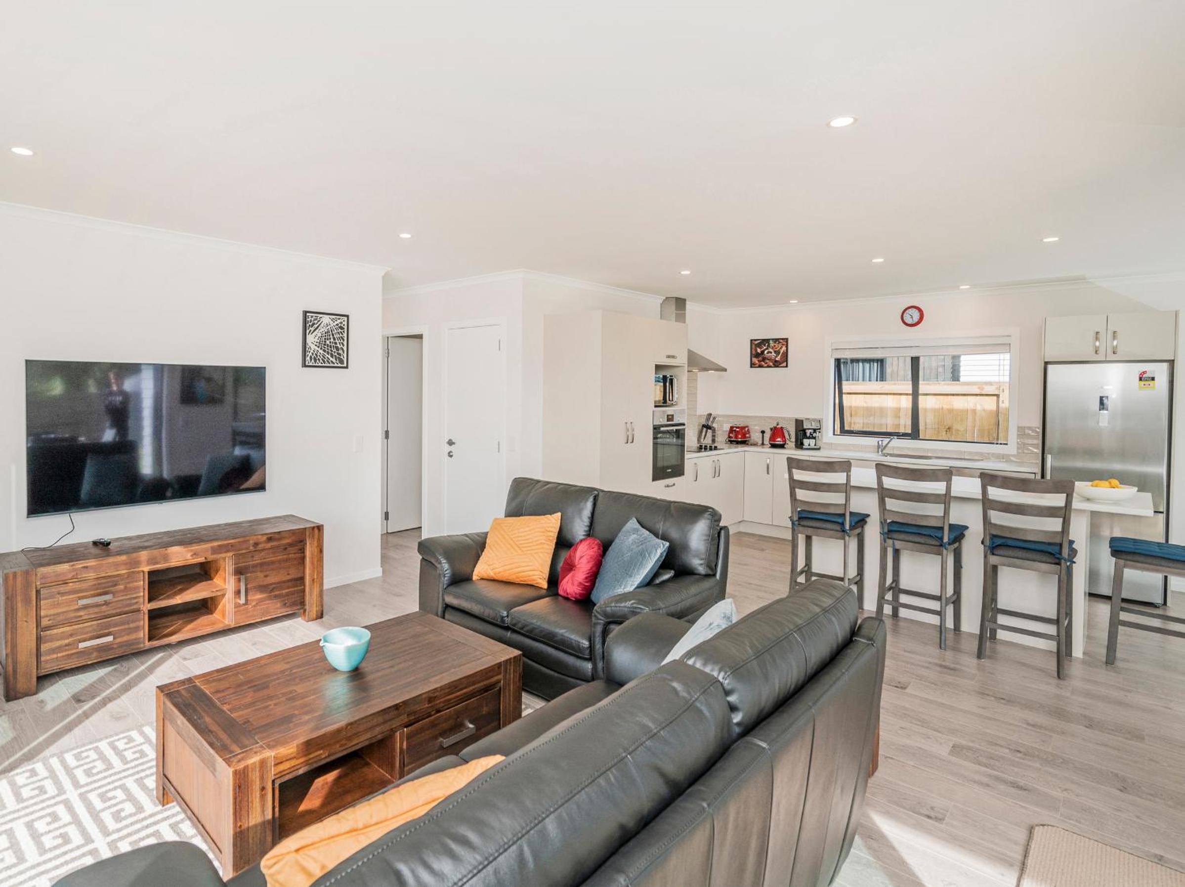 Seabliss - Cooks Beach Holiday Home view 4