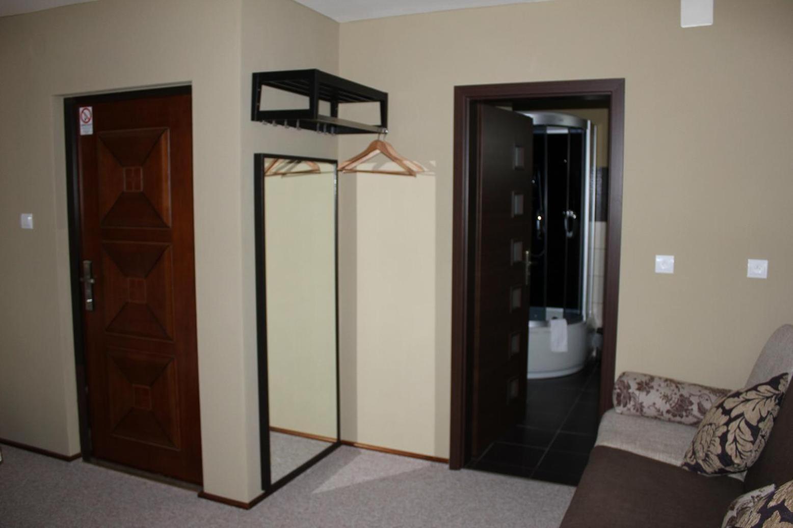 Photo 38