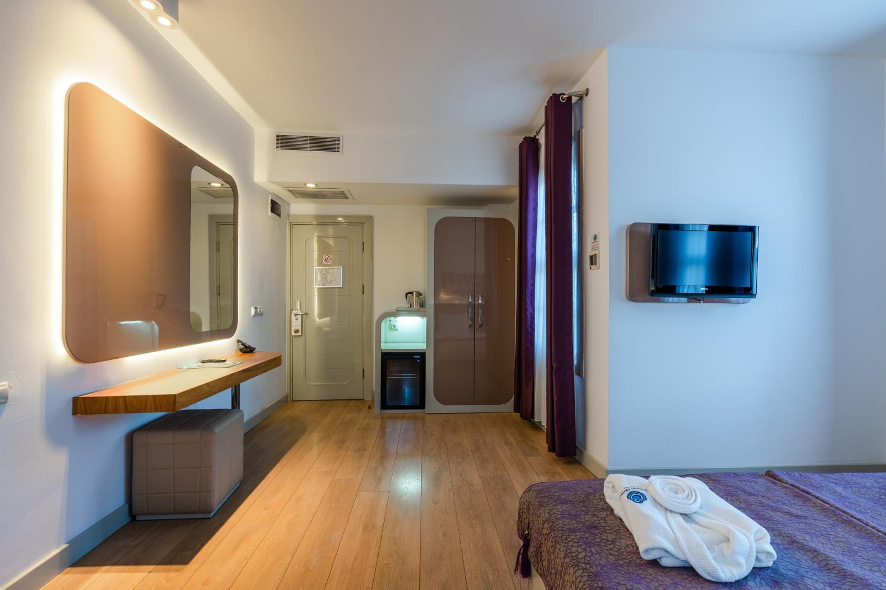 Puding Hotel - Image 40