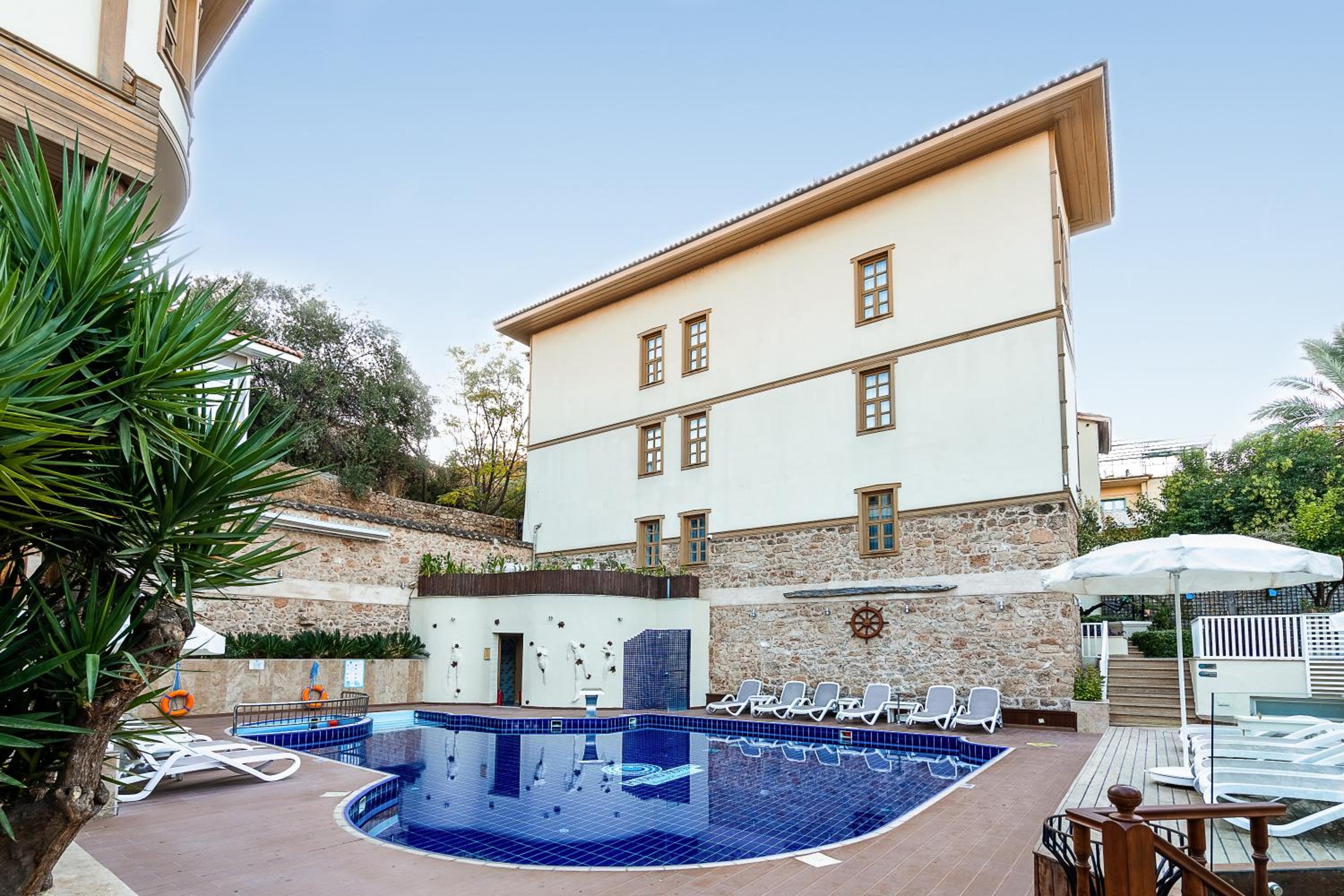 Puding Hotel - Image 9