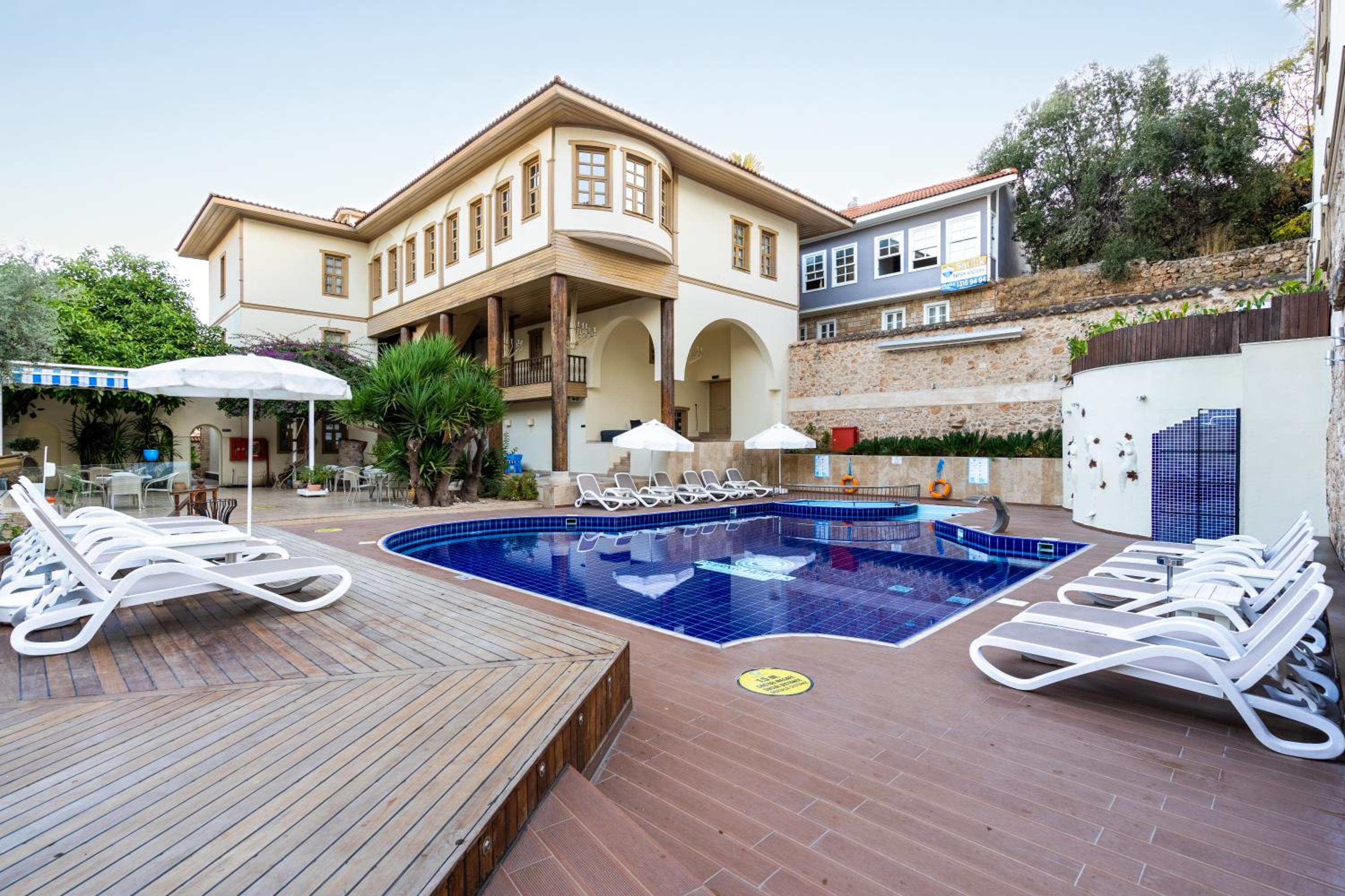 Puding Hotel - Image 6