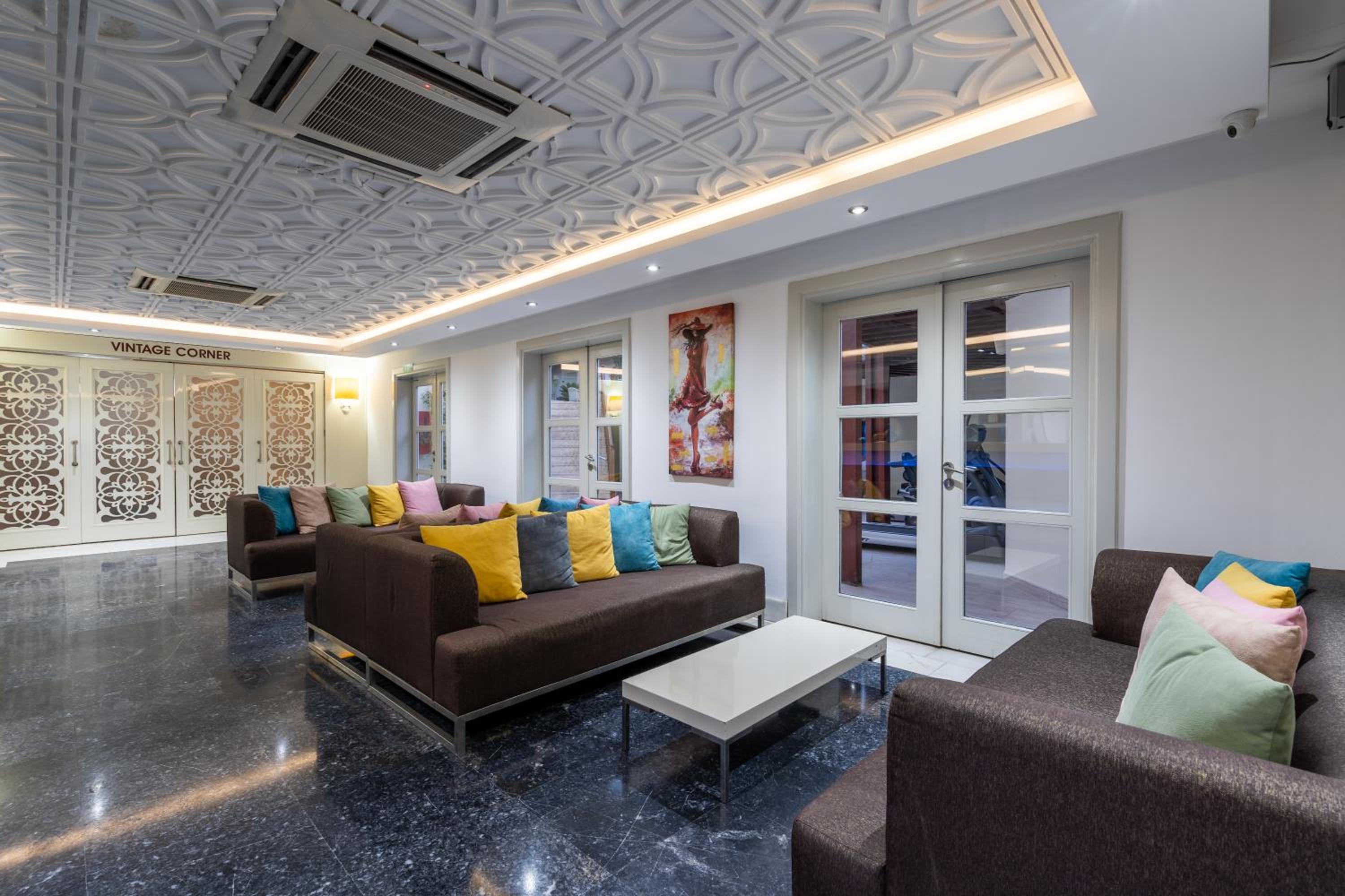 Puding Hotel - Image 88